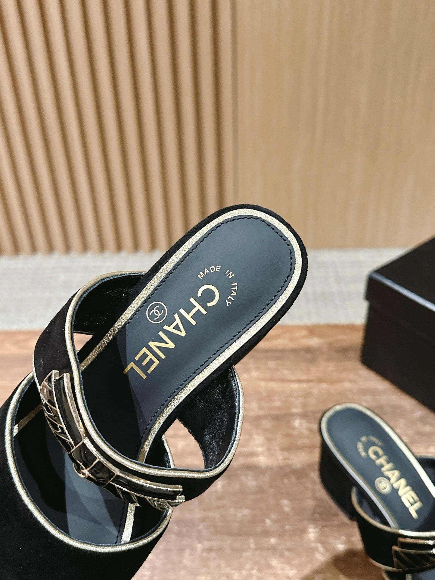 Chan 25fw slides chunky heel