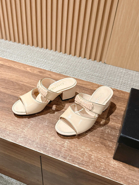 Chan 25fw slides chunky heel