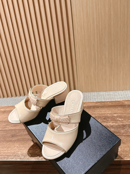 Chan 25fw slides chunky heel