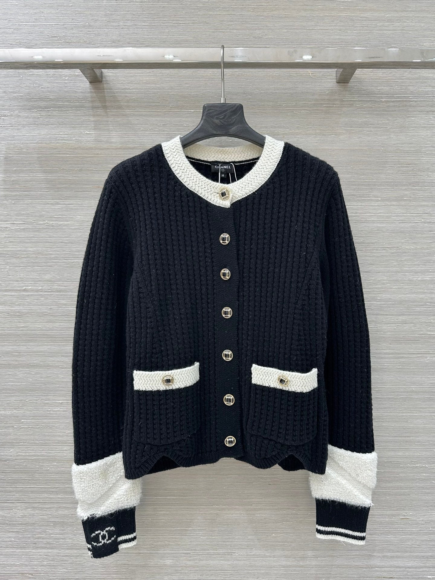 Chan 25fw knitted cardigan