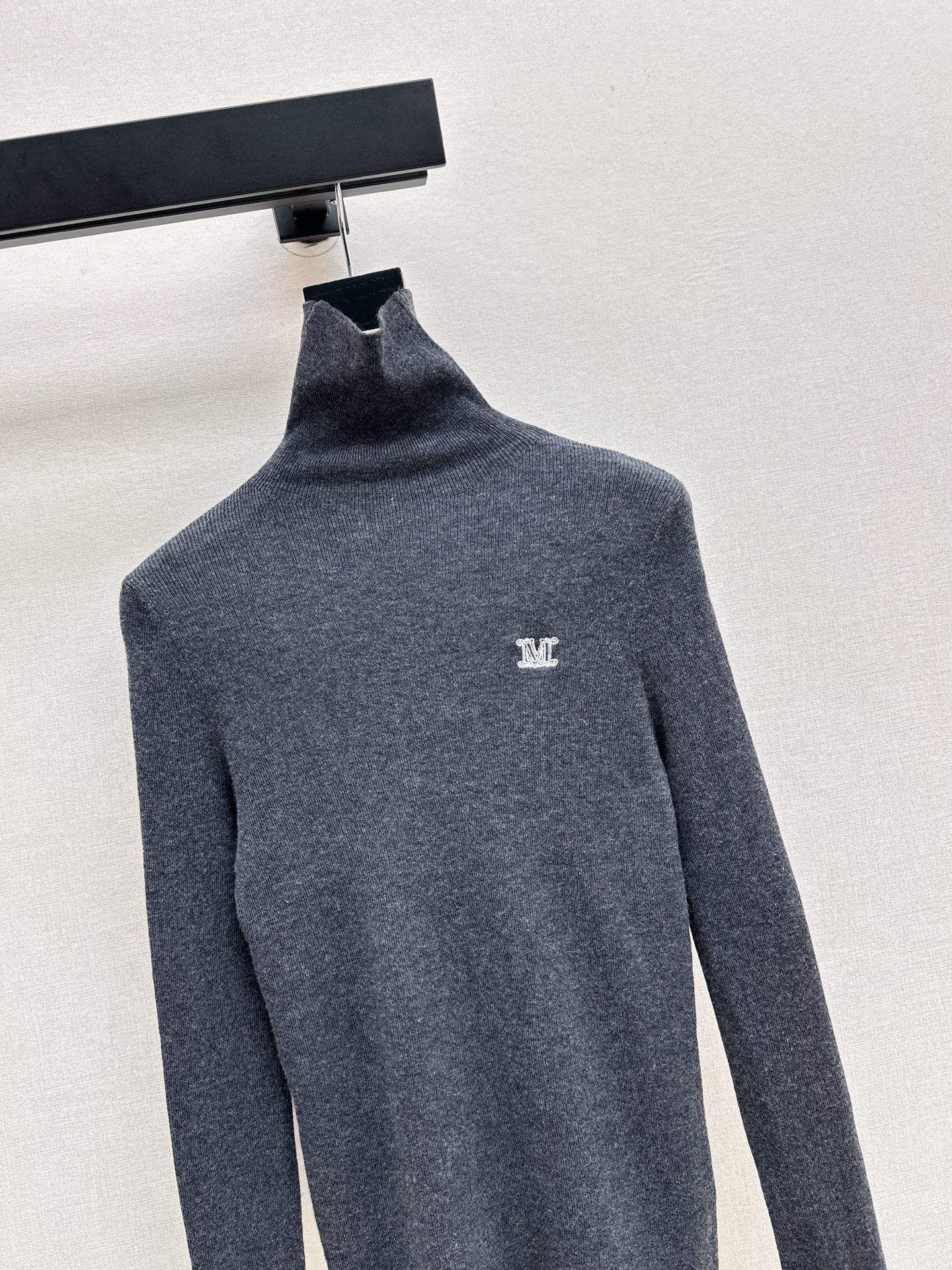 Max 25fw turtleneck base layer