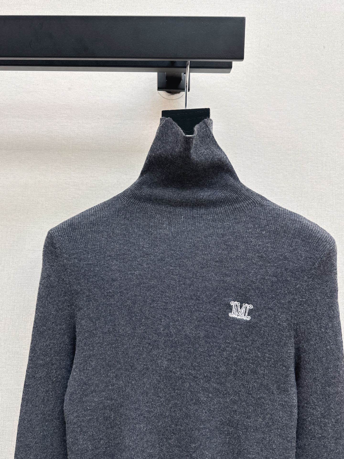 Max 25fw turtleneck base layer