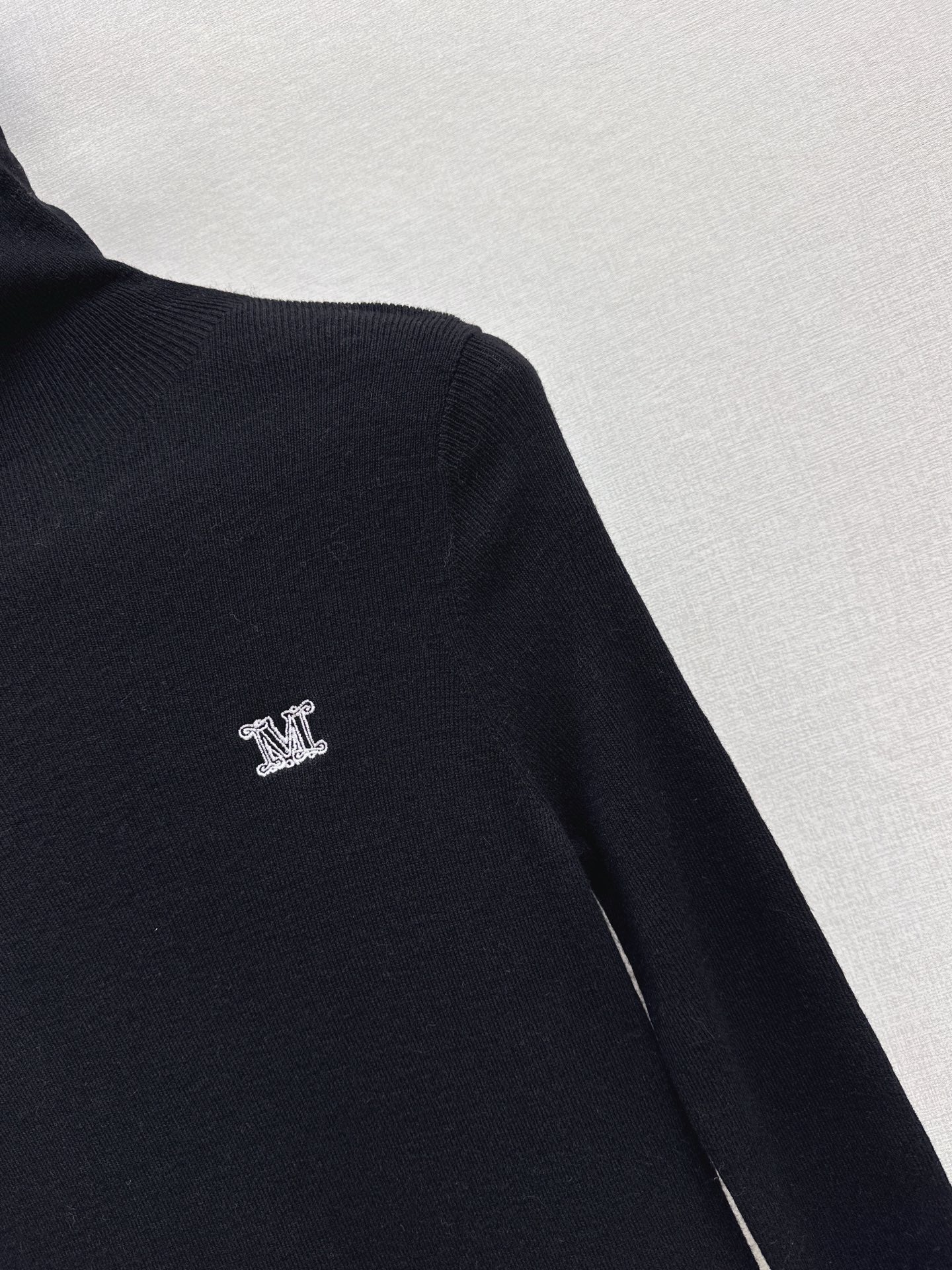 Max 25fw turtleneck base layer