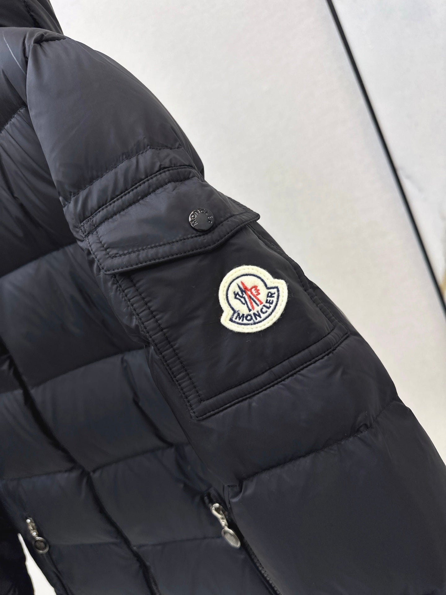 Monc 25fw down jacket