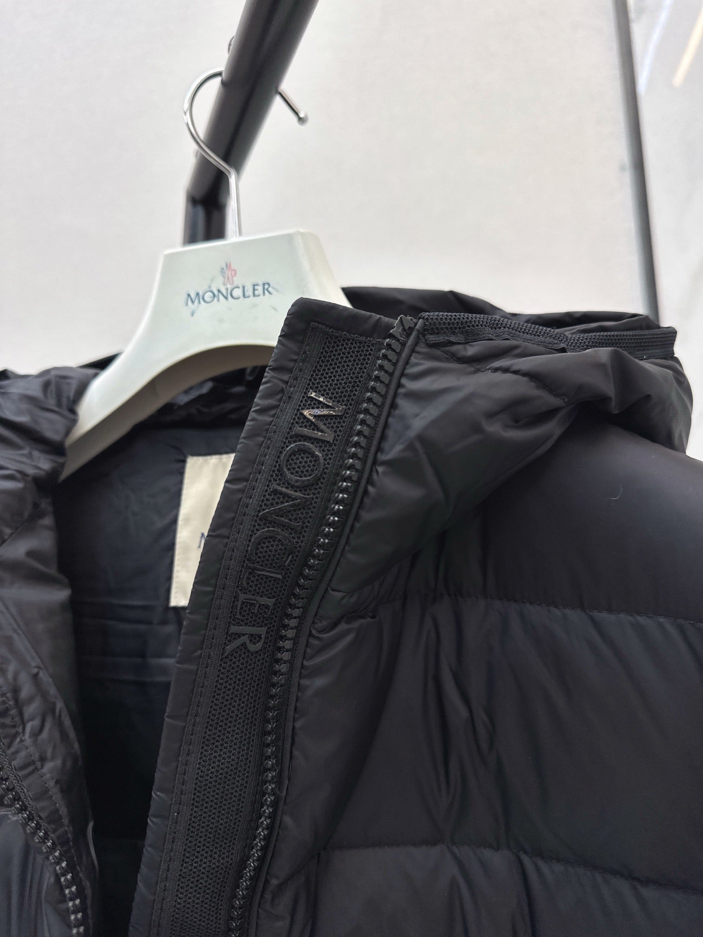 Monc 25fw down jacket