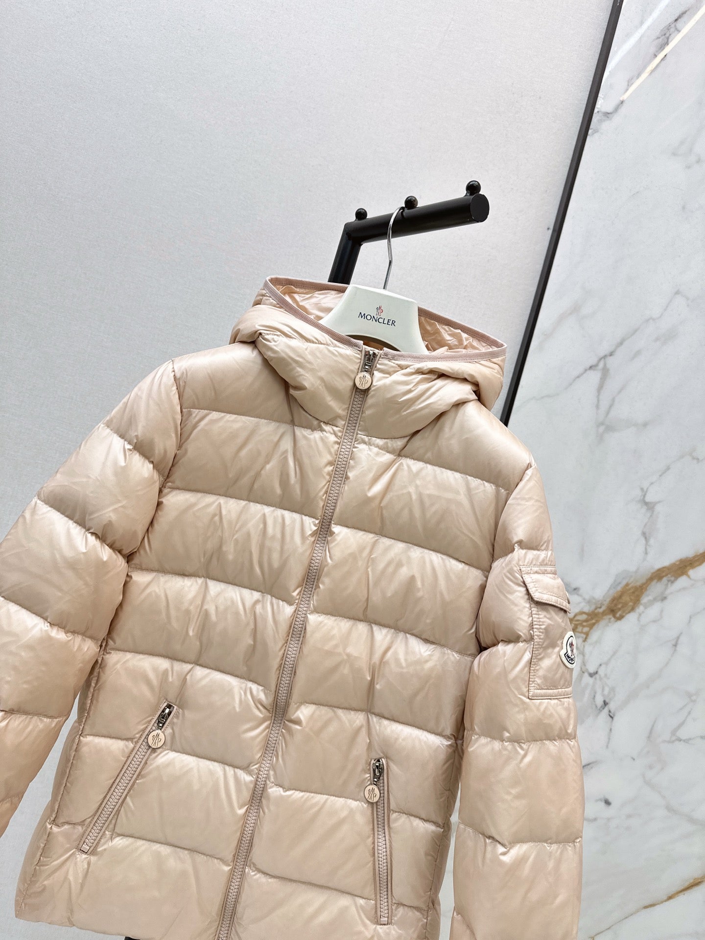 Monc 25fw down jacket