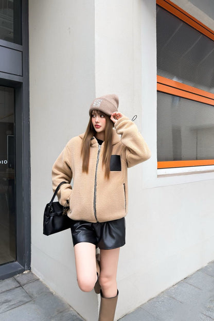 Loe 25fw lamb fleece coat