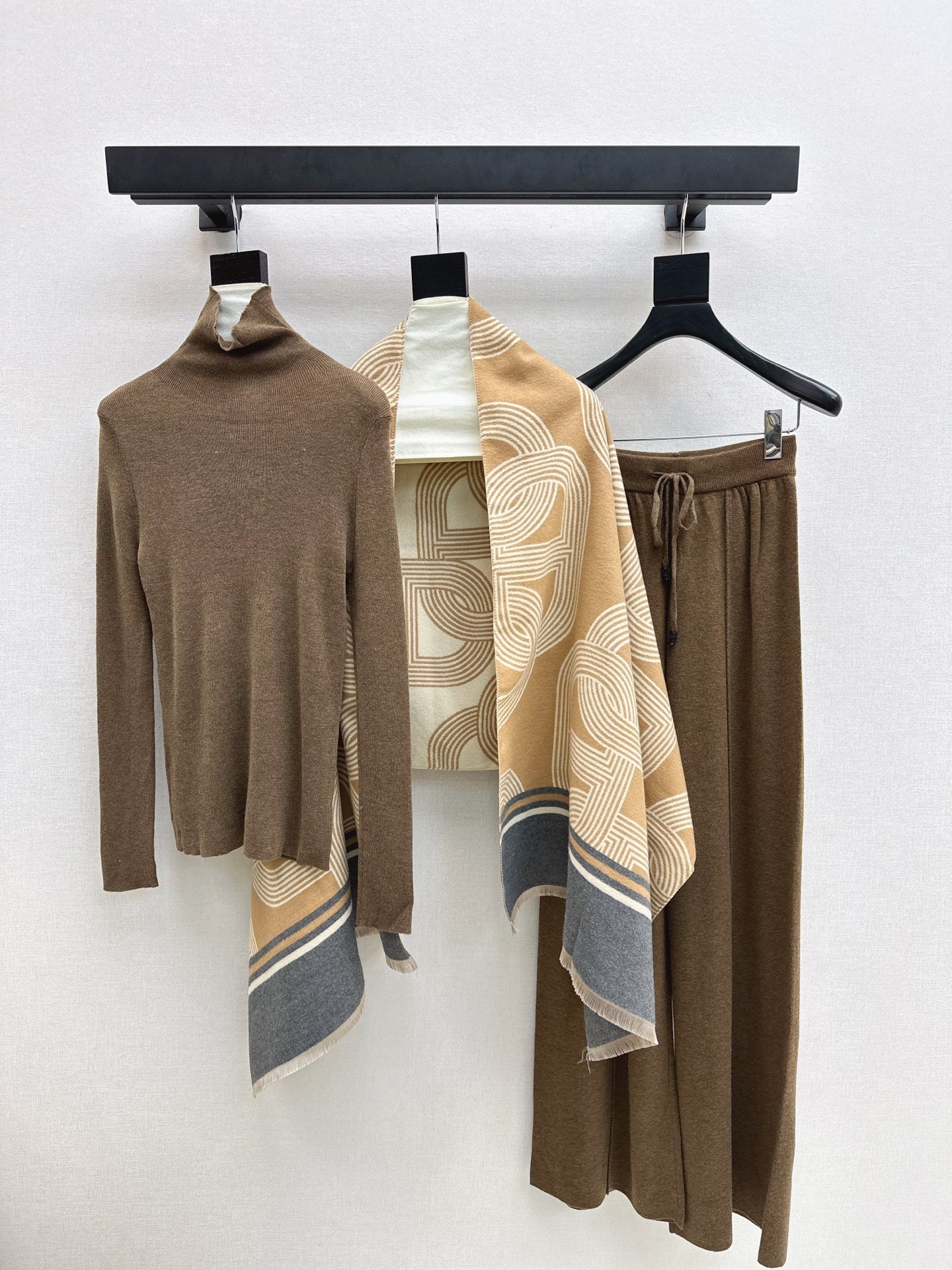 Herm 25fw base layer+shawl pants set