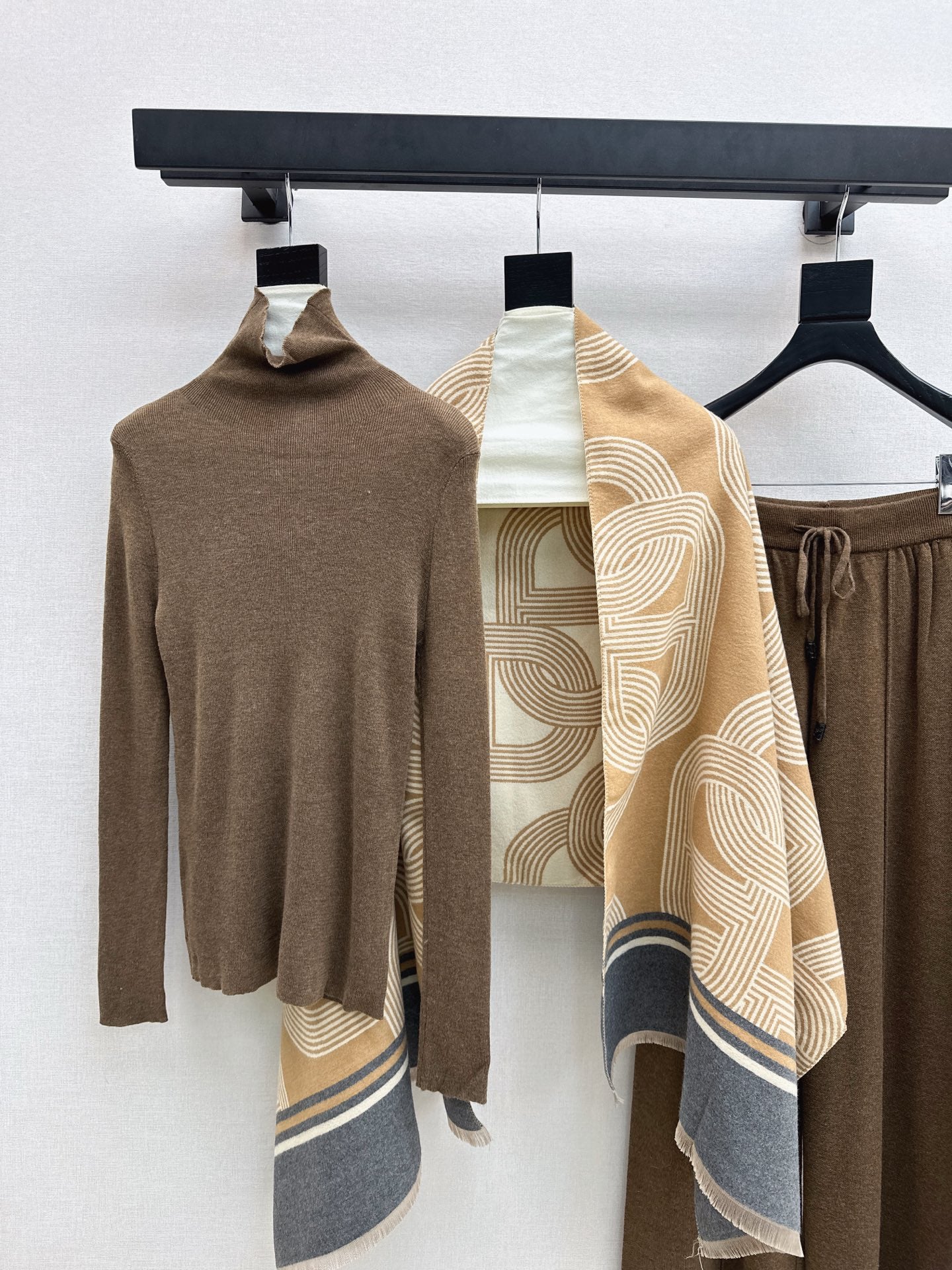 Herm 25fw base layer+shawl pants set