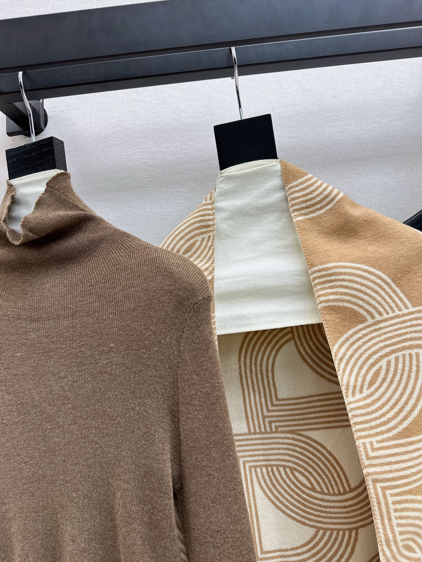 Herm 25fw base layer+shawl pants set