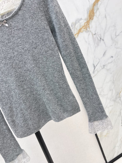 Miu 25fw lace base layer