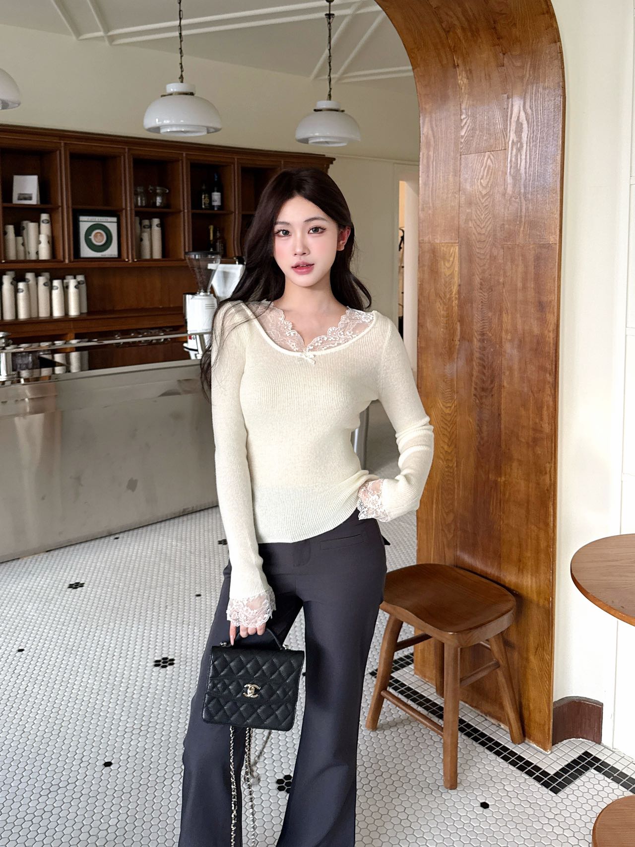 Miu 25fw lace base layer