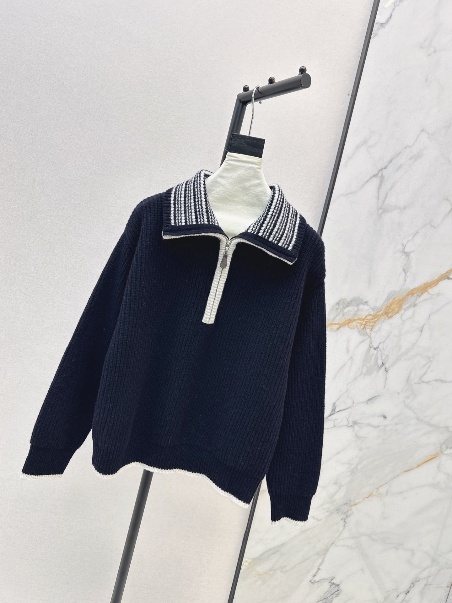 Loro 25fw knit sweater