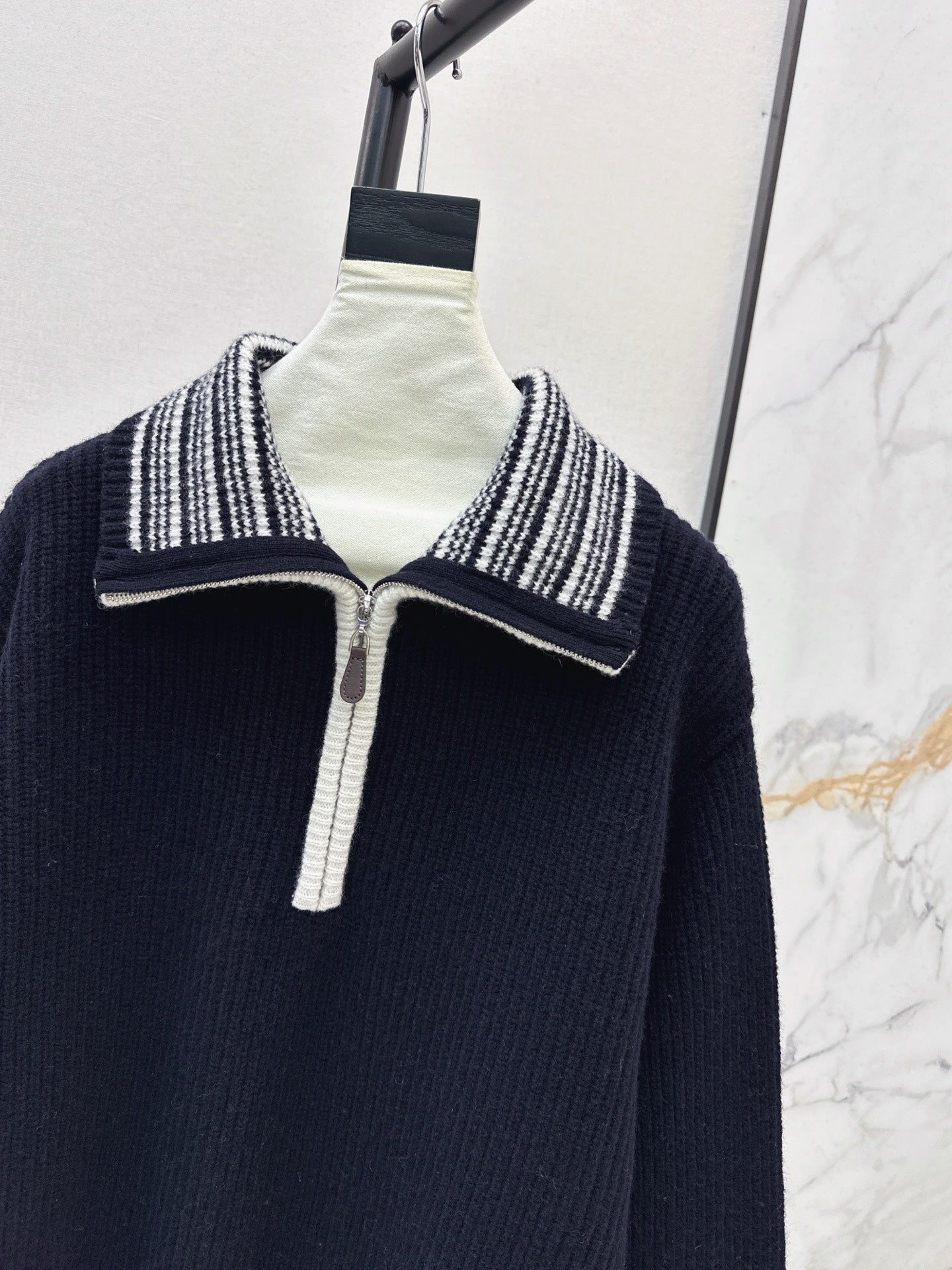 Loro 25fw knit sweater