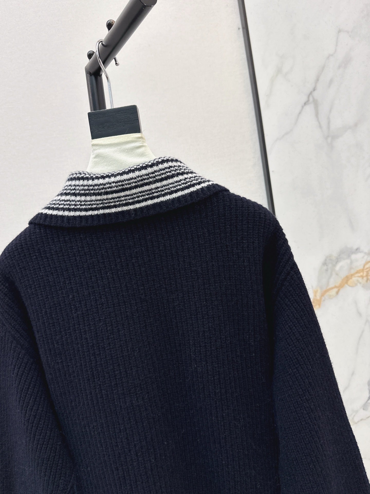 Loro 25fw knit sweater