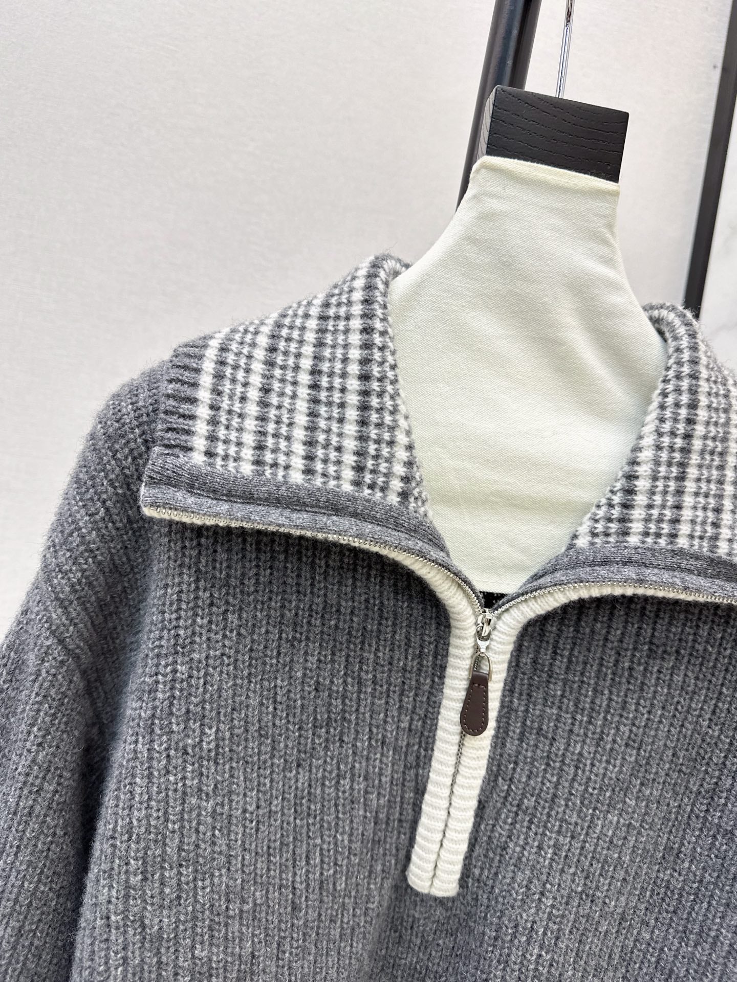 Loro 25fw knit sweater