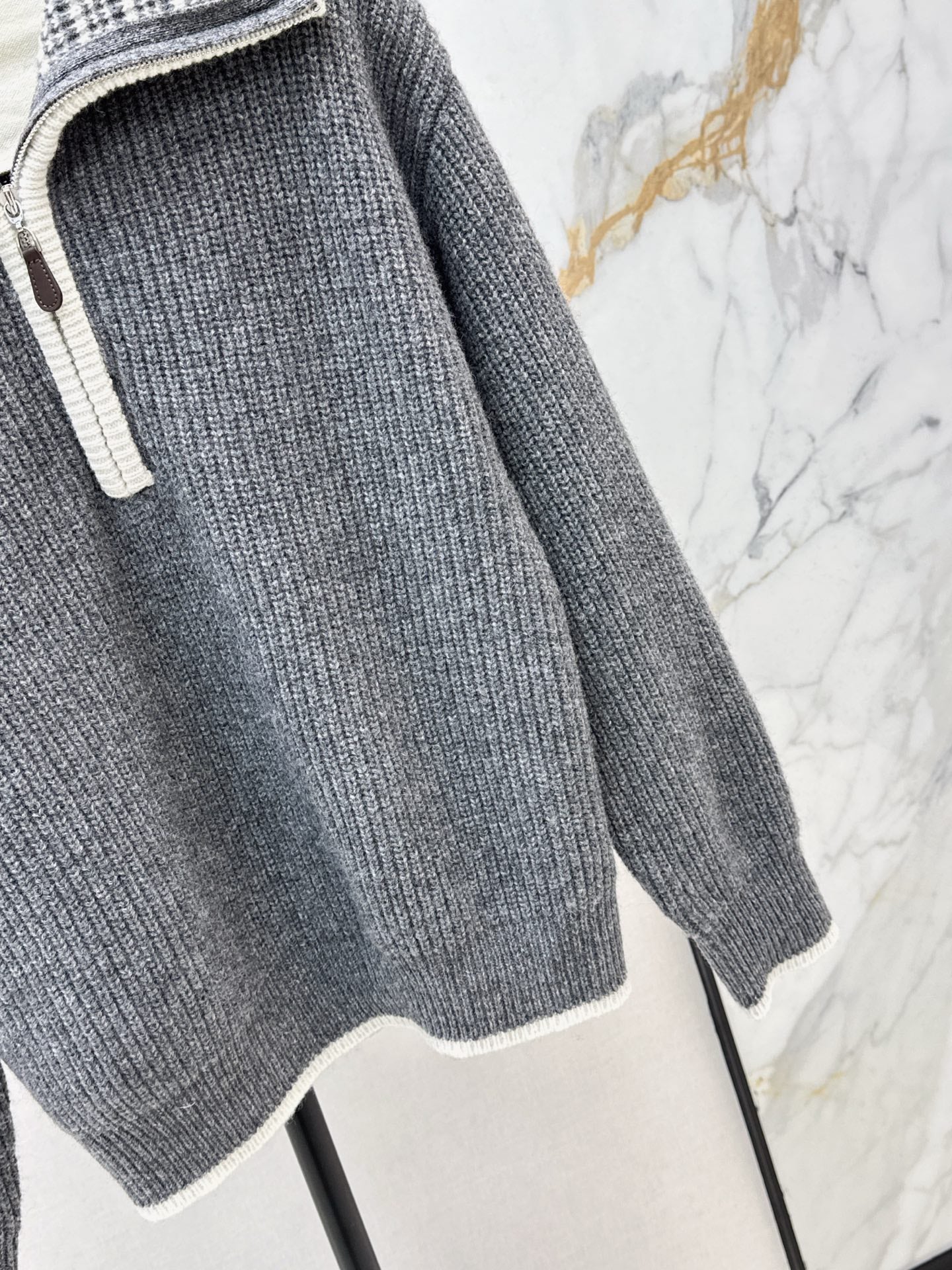 Loro 25fw knit sweater