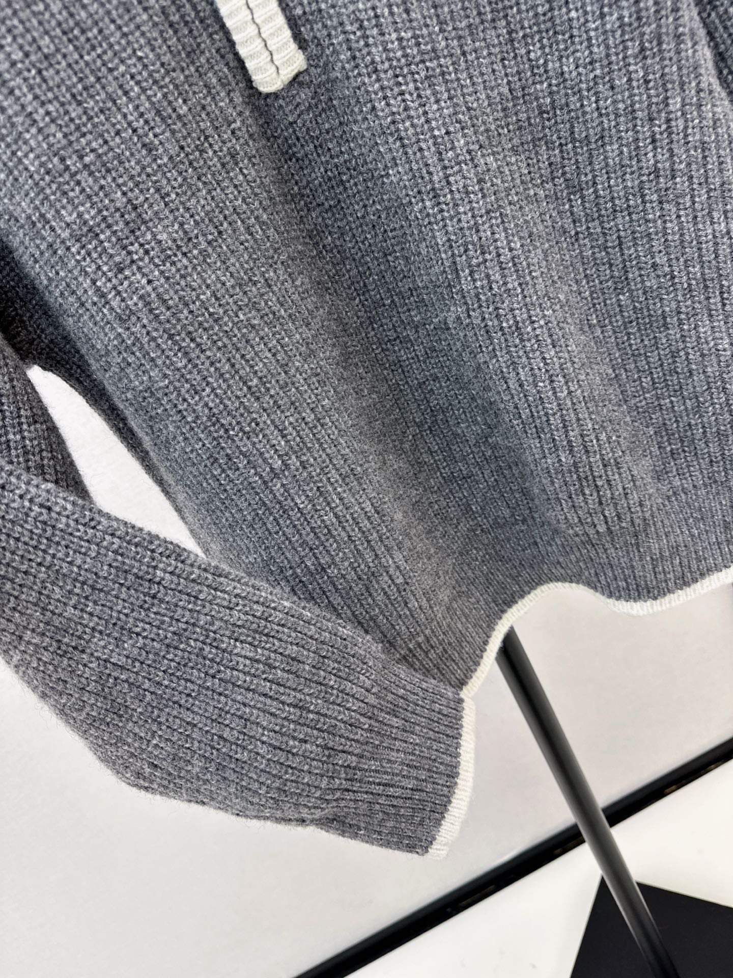 Loro 25fw knit sweater