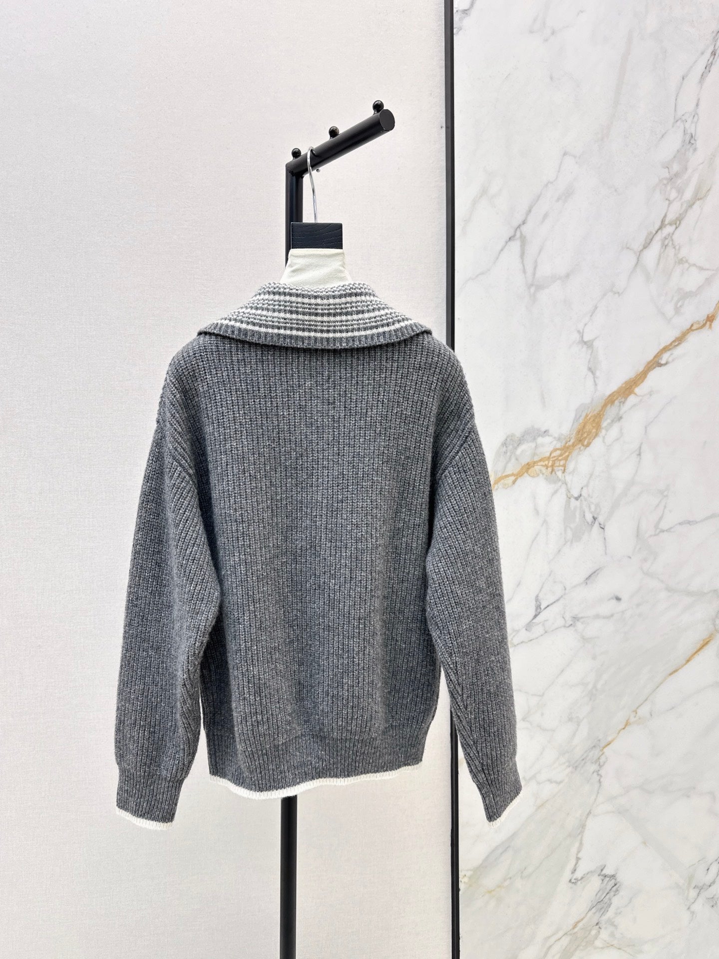 Loro 25fw knit sweater
