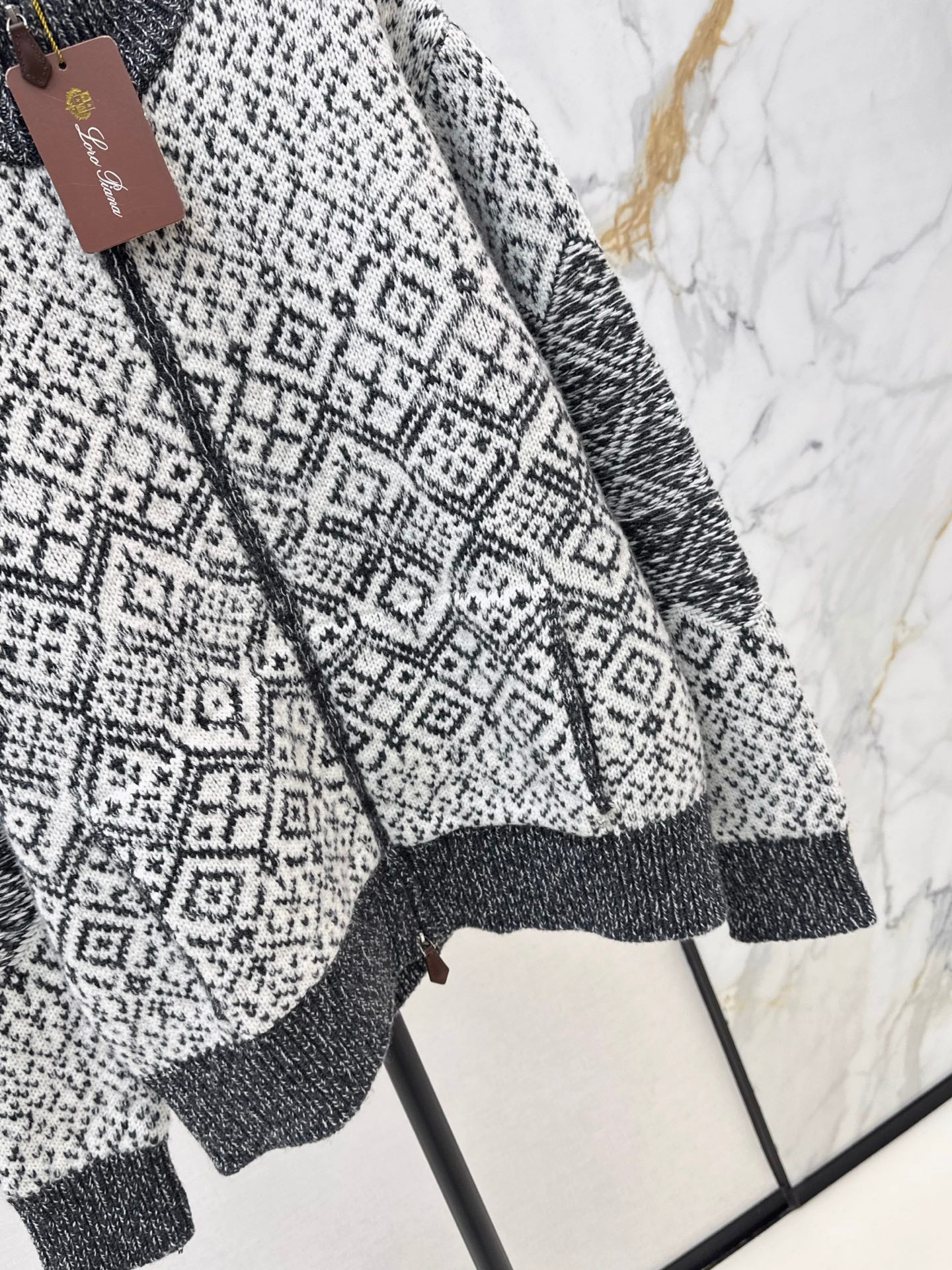 Loro 25fw christmas jacket