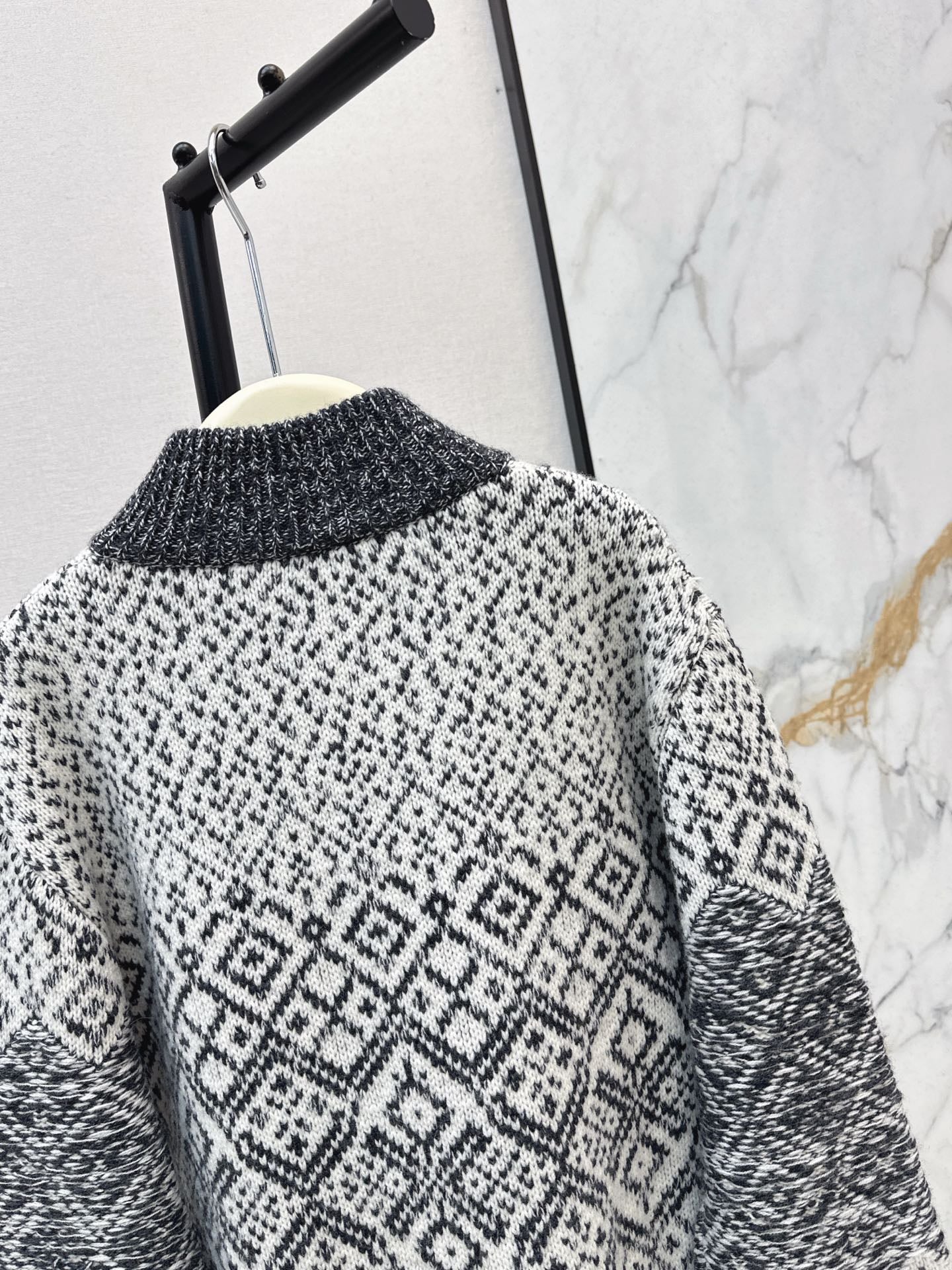 Loro 25fw christmas jacket