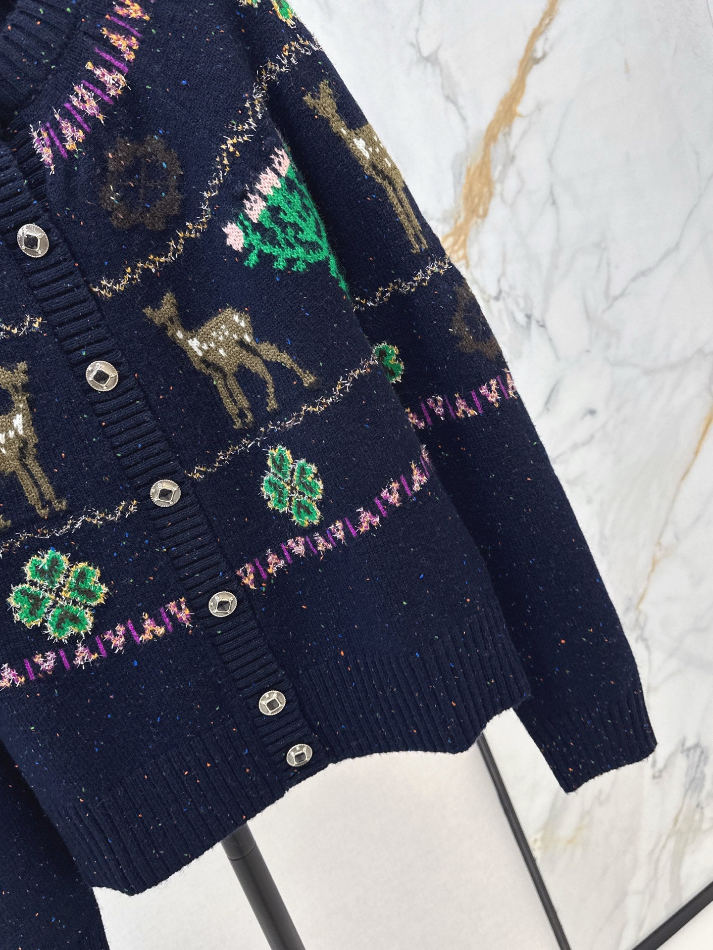 Chan 25fw christmas cardigan