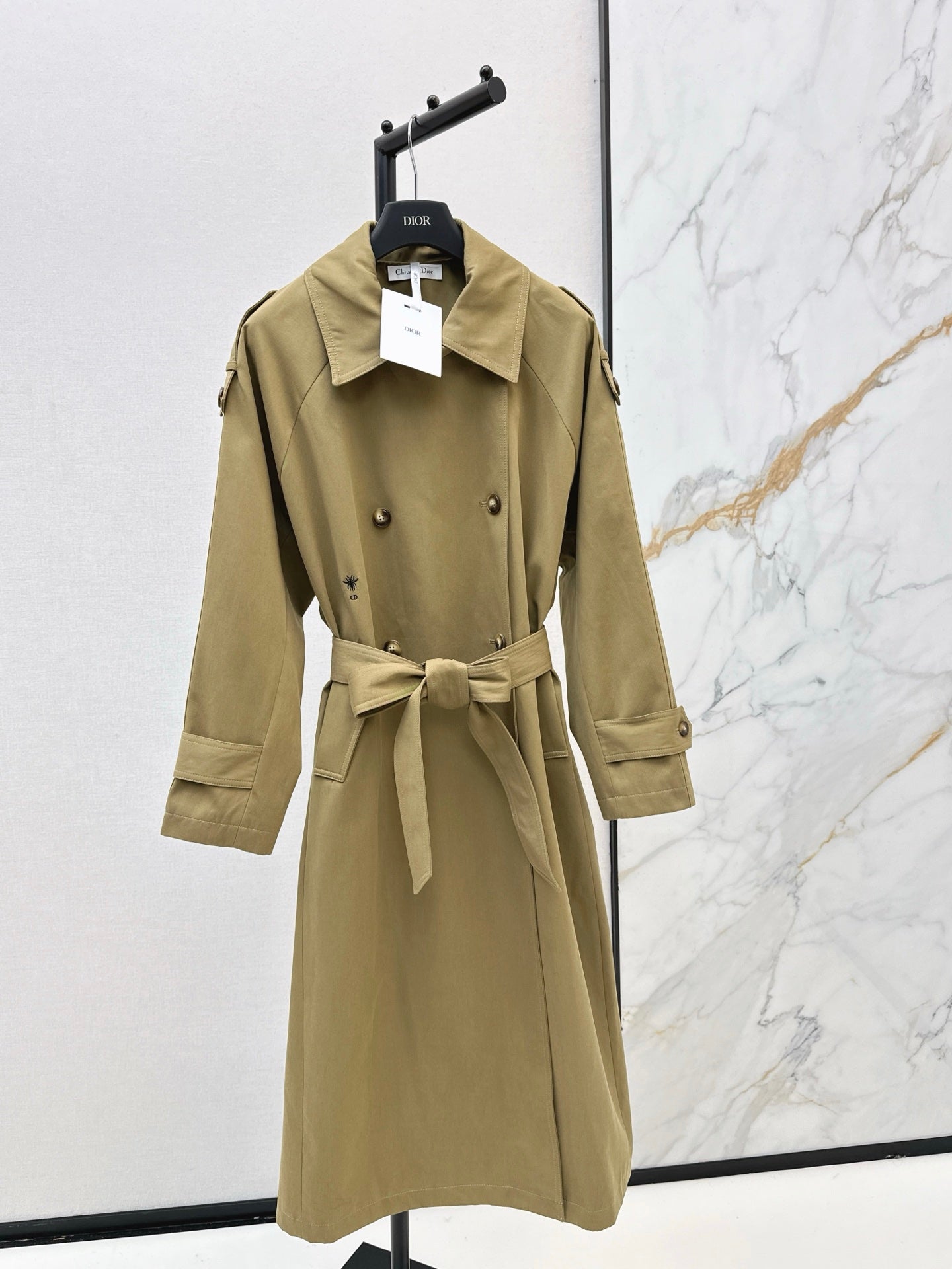 CD 25fw trench coats