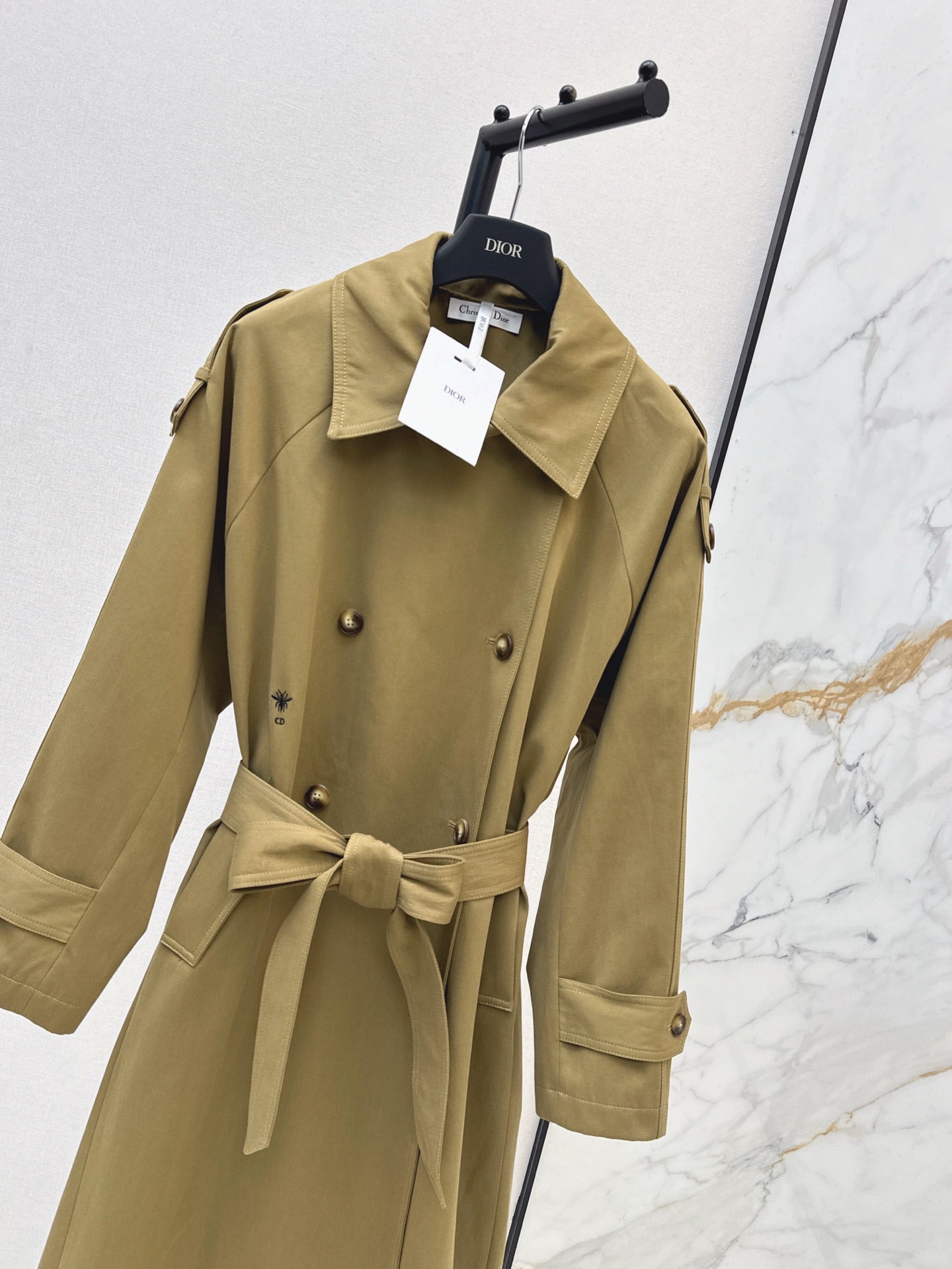 CD 25fw trench coats