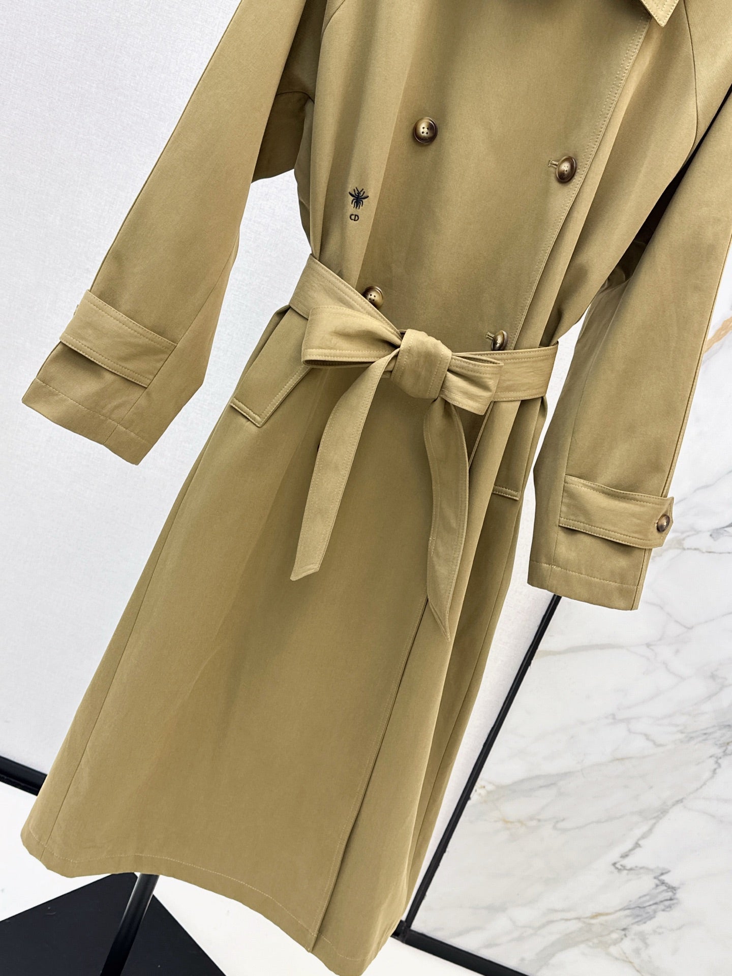 CD 25fw trench coats