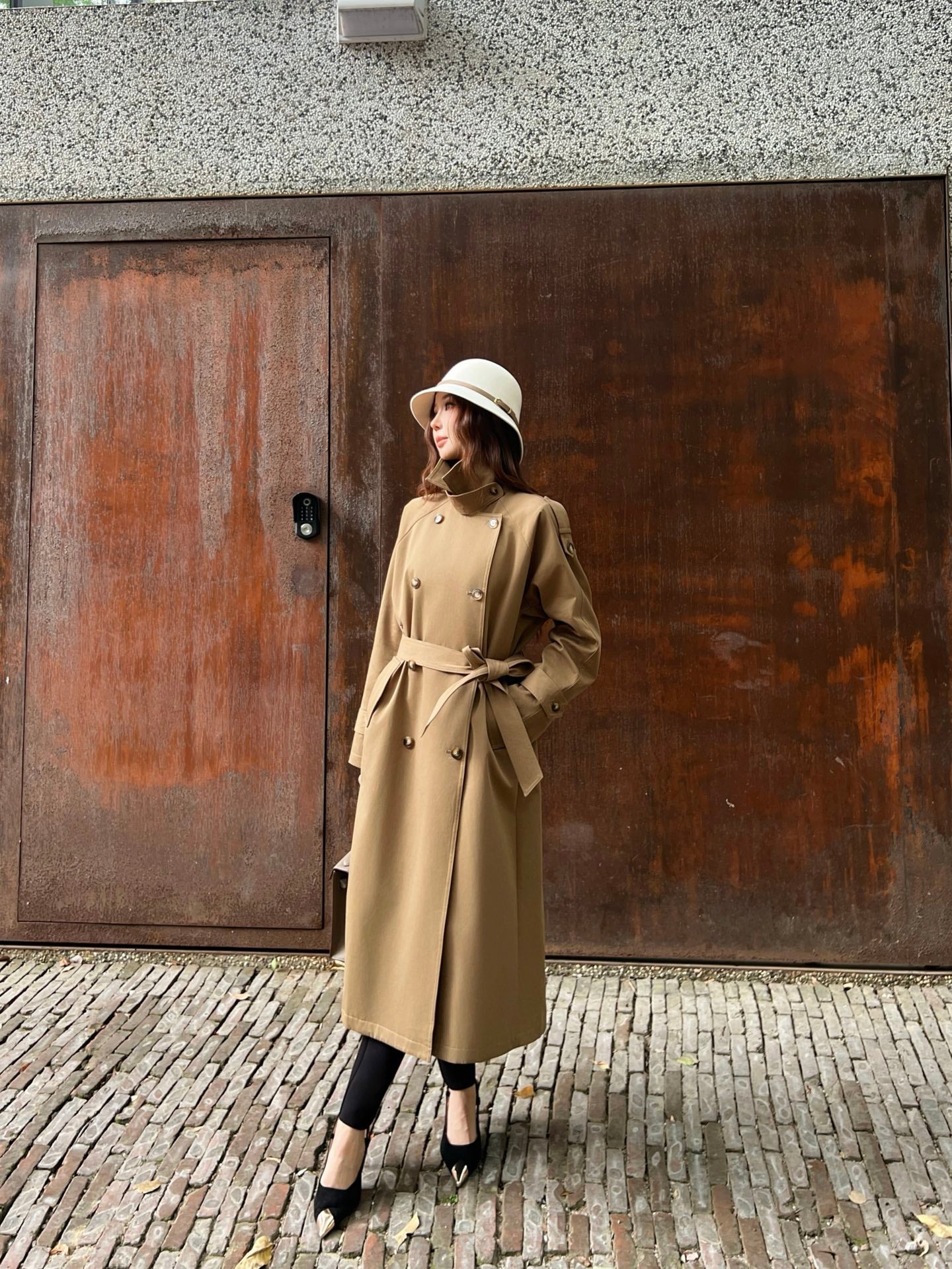 CD 25fw trench coats