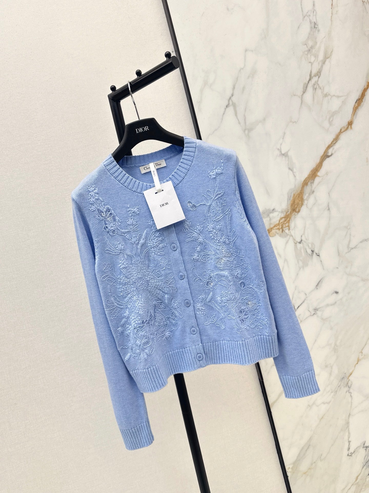 CD 25fw embroidery cardigan