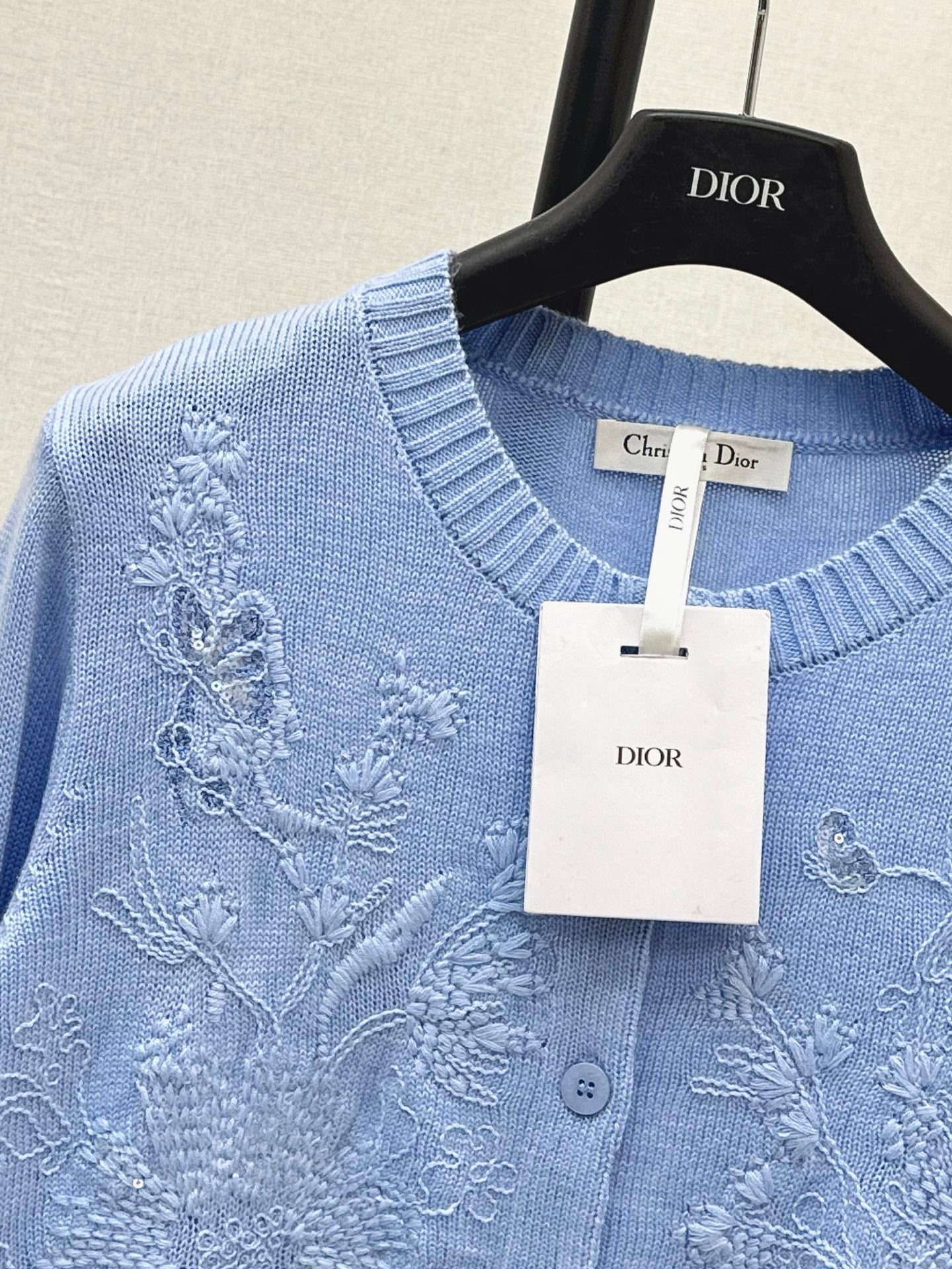 CD 25fw embroidery cardigan