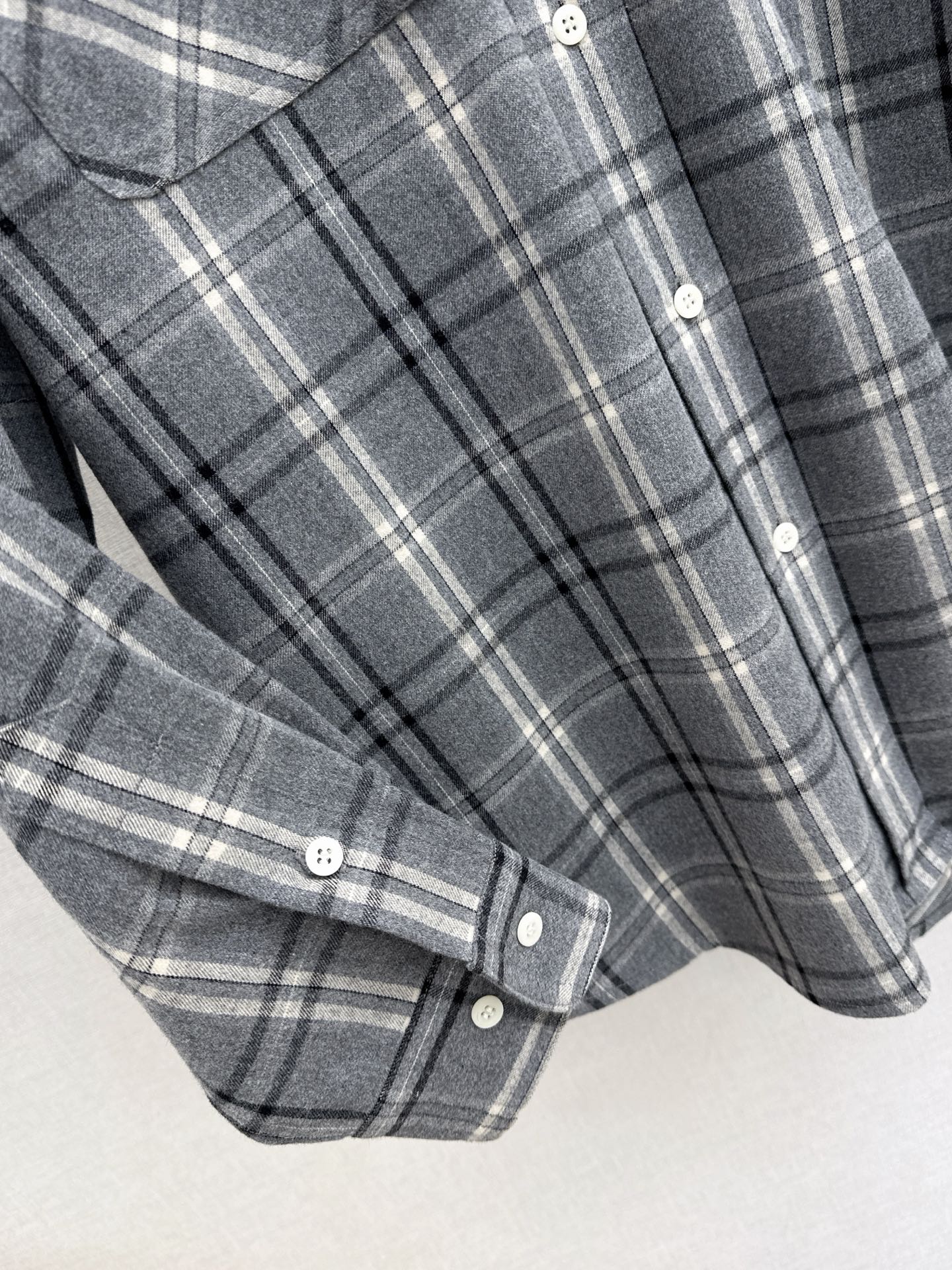 Miu 25fw vintage plaid shirt