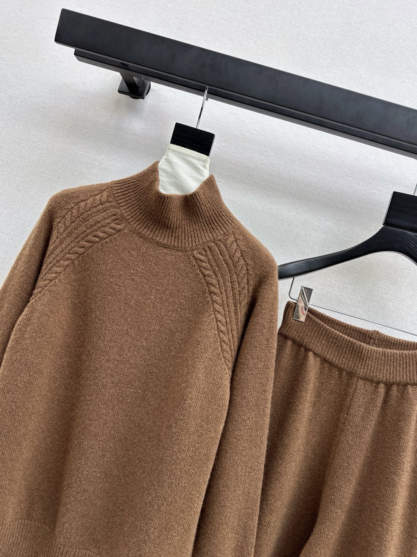 Loro 25fw wool pullover pants set