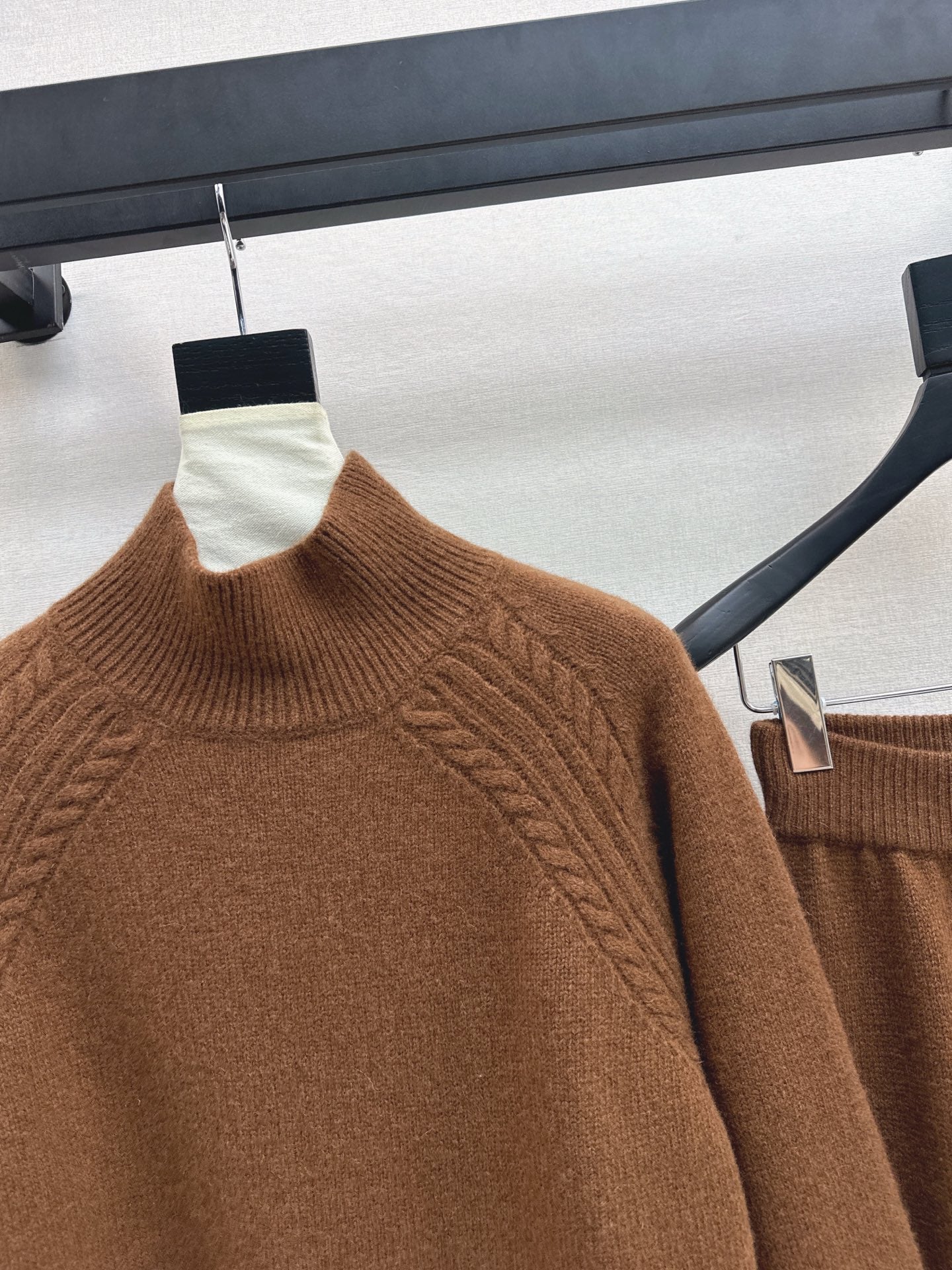 Loro 25fw wool pullover pants set