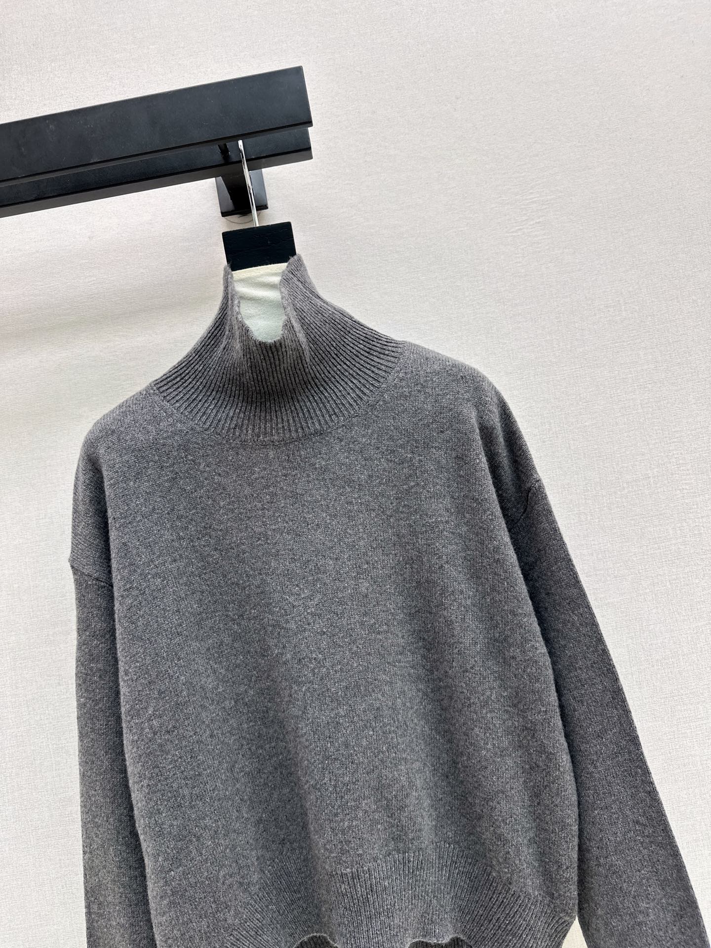 Celi 25fw turtleneck sweater