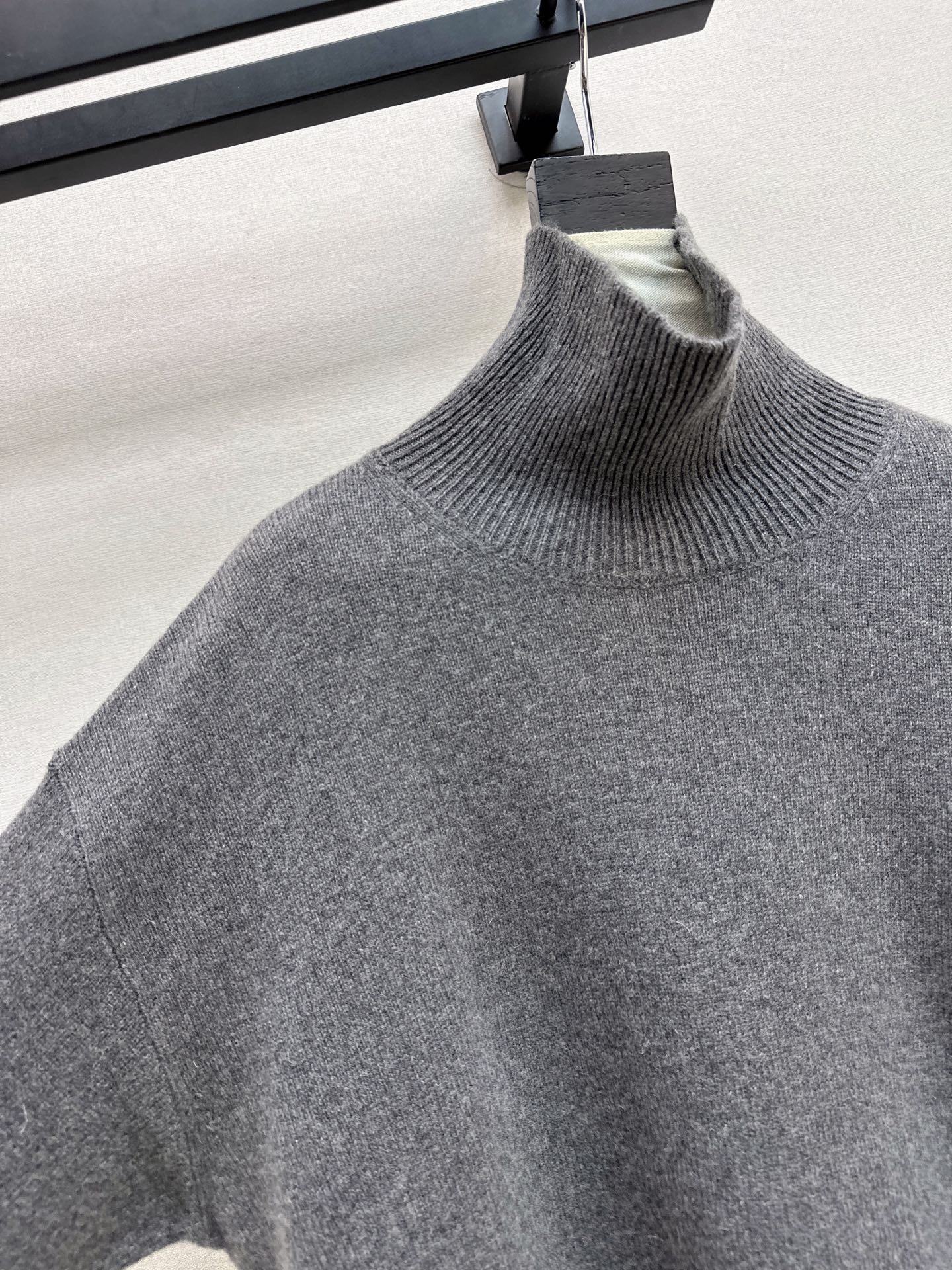 Celi 25fw turtleneck sweater