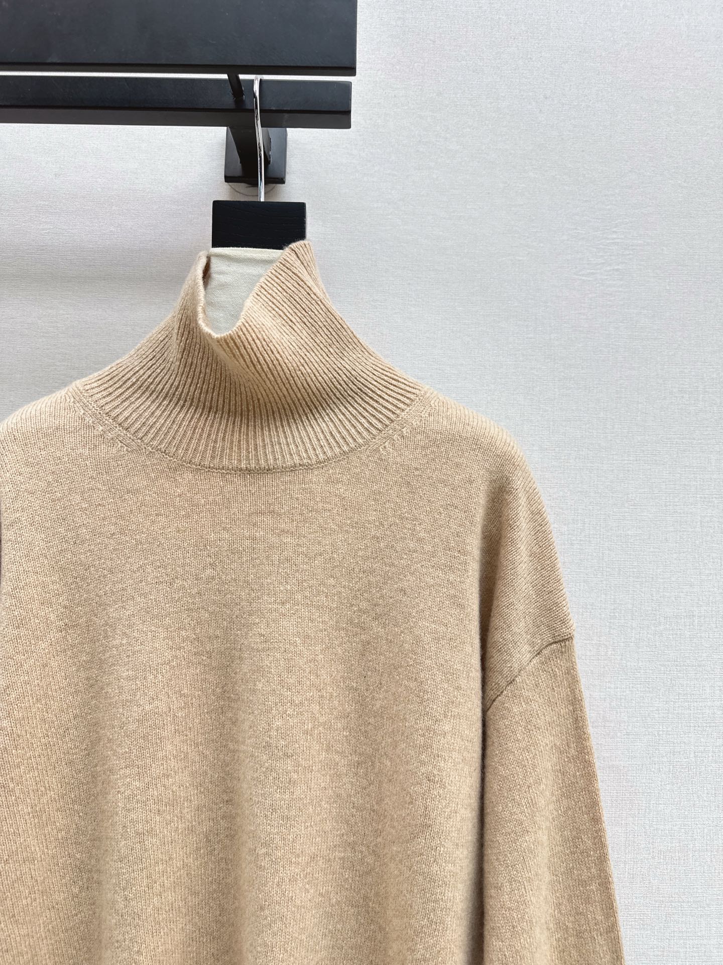 Celi 25fw turtleneck sweater