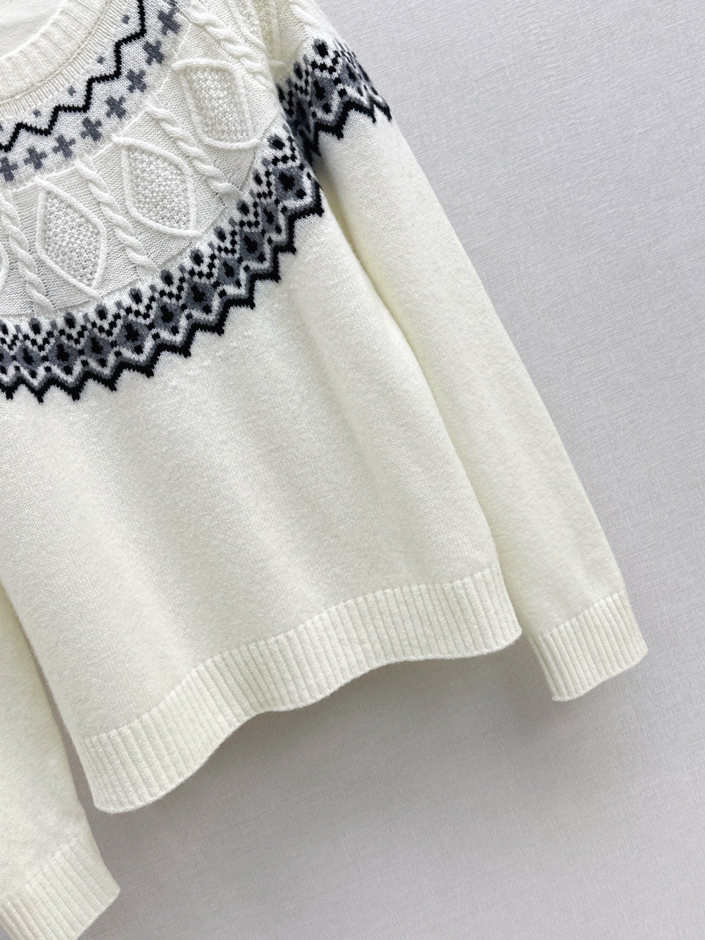 Loro 25fw fair isle sweater