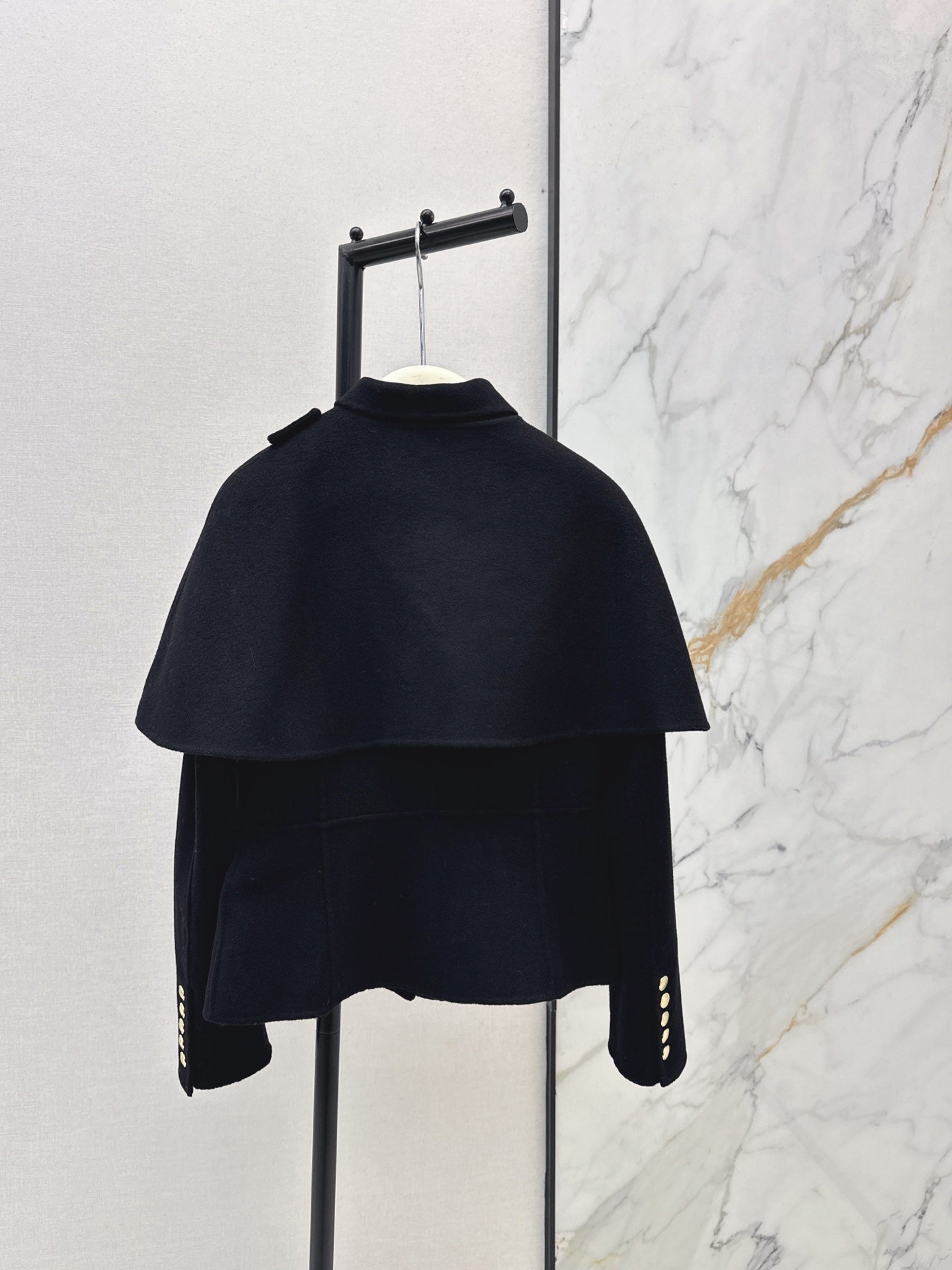 Loro 25fw cape coats