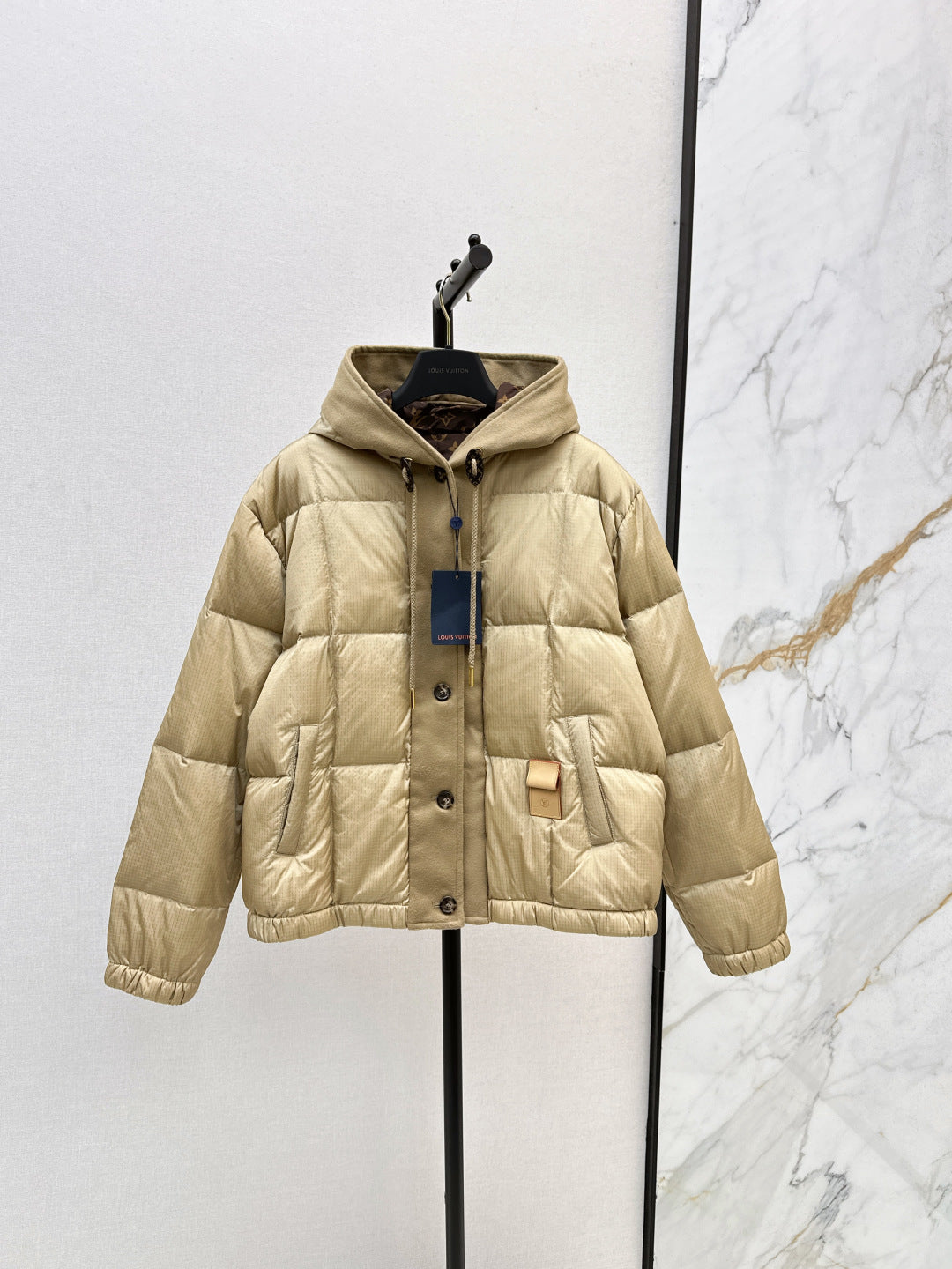 Louis 25fw down jacket