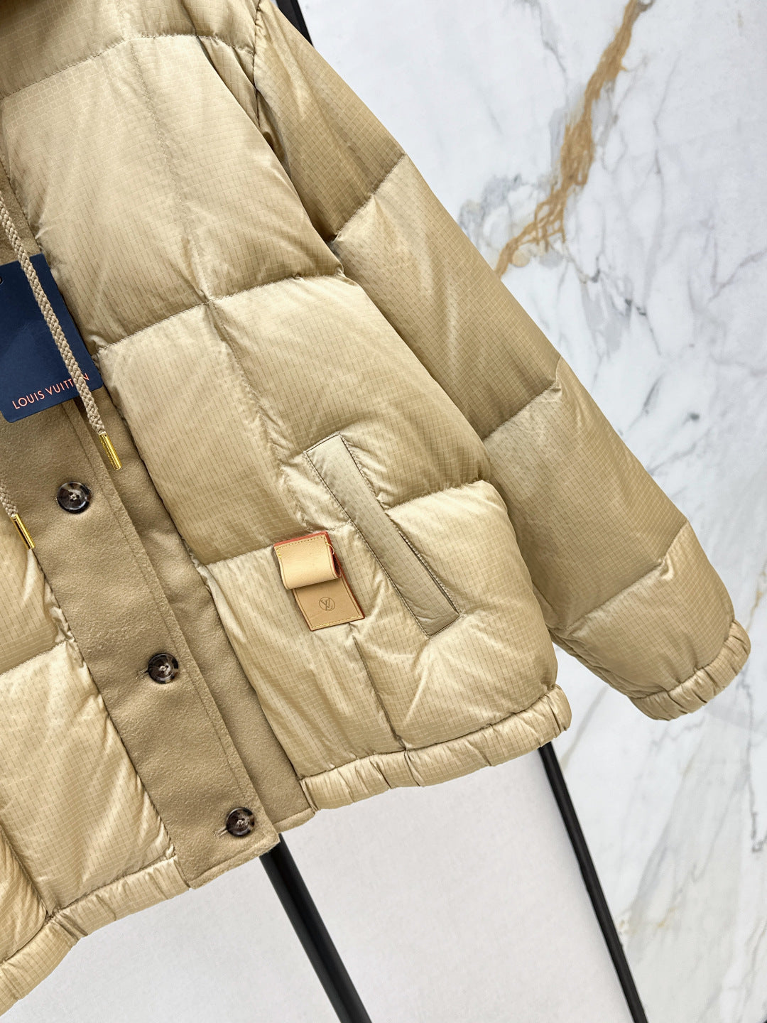 Louis 25fw down jacket