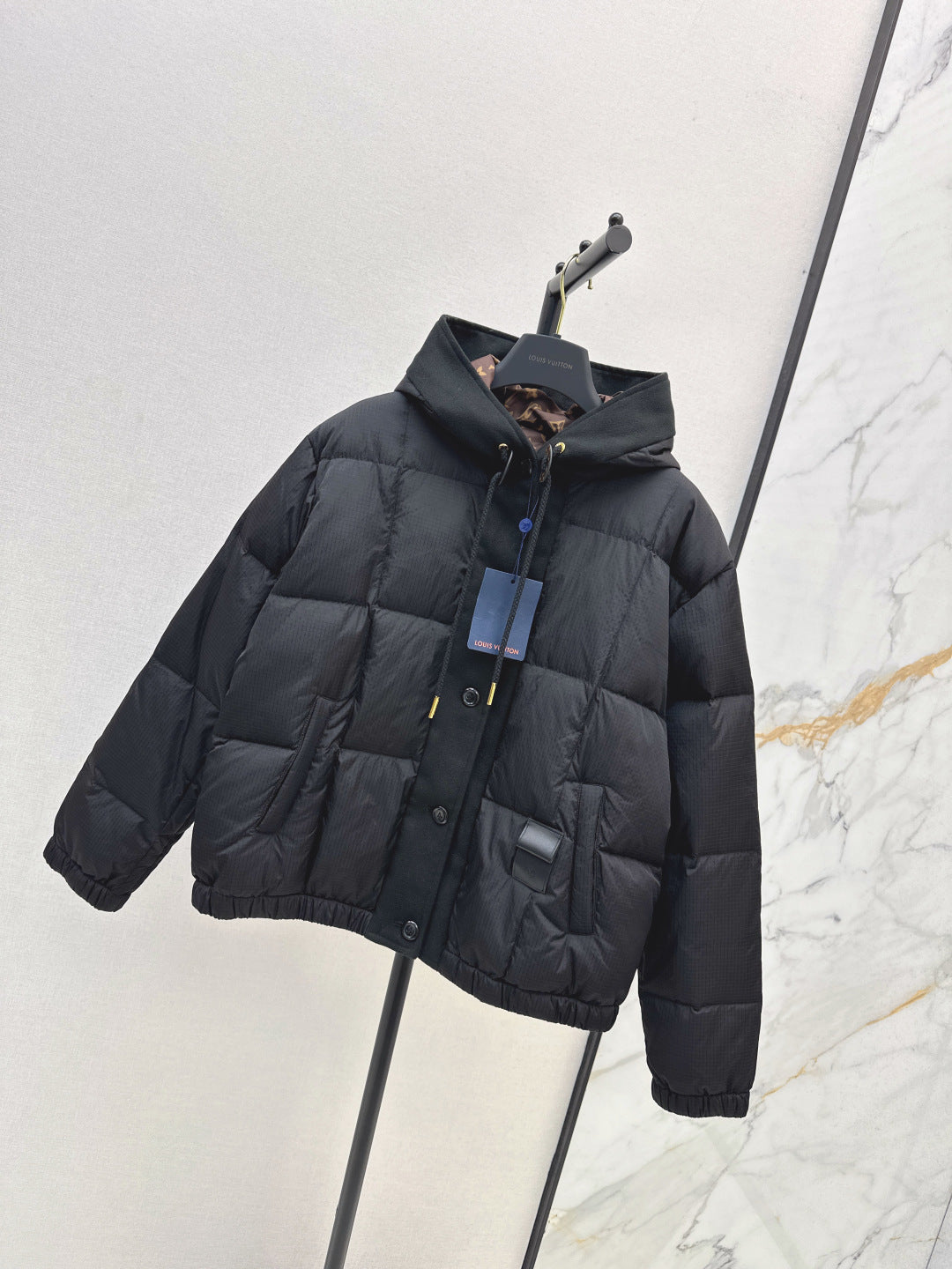 Louis 25fw down jacket