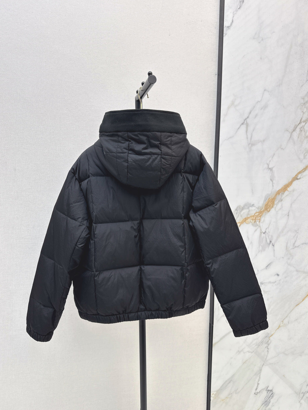 Louis 25fw down jacket