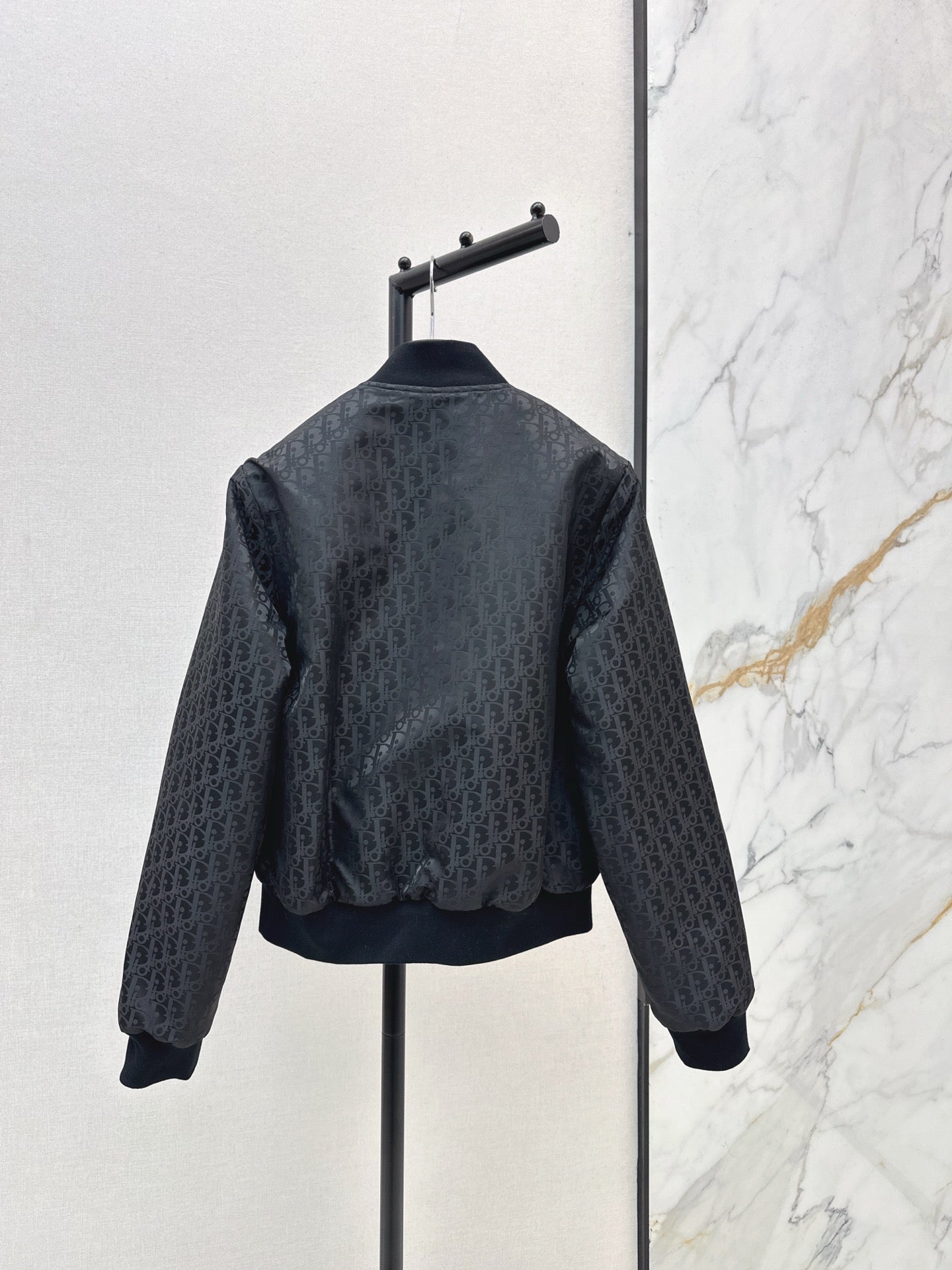 CD 25fw jacquard bomber jacket