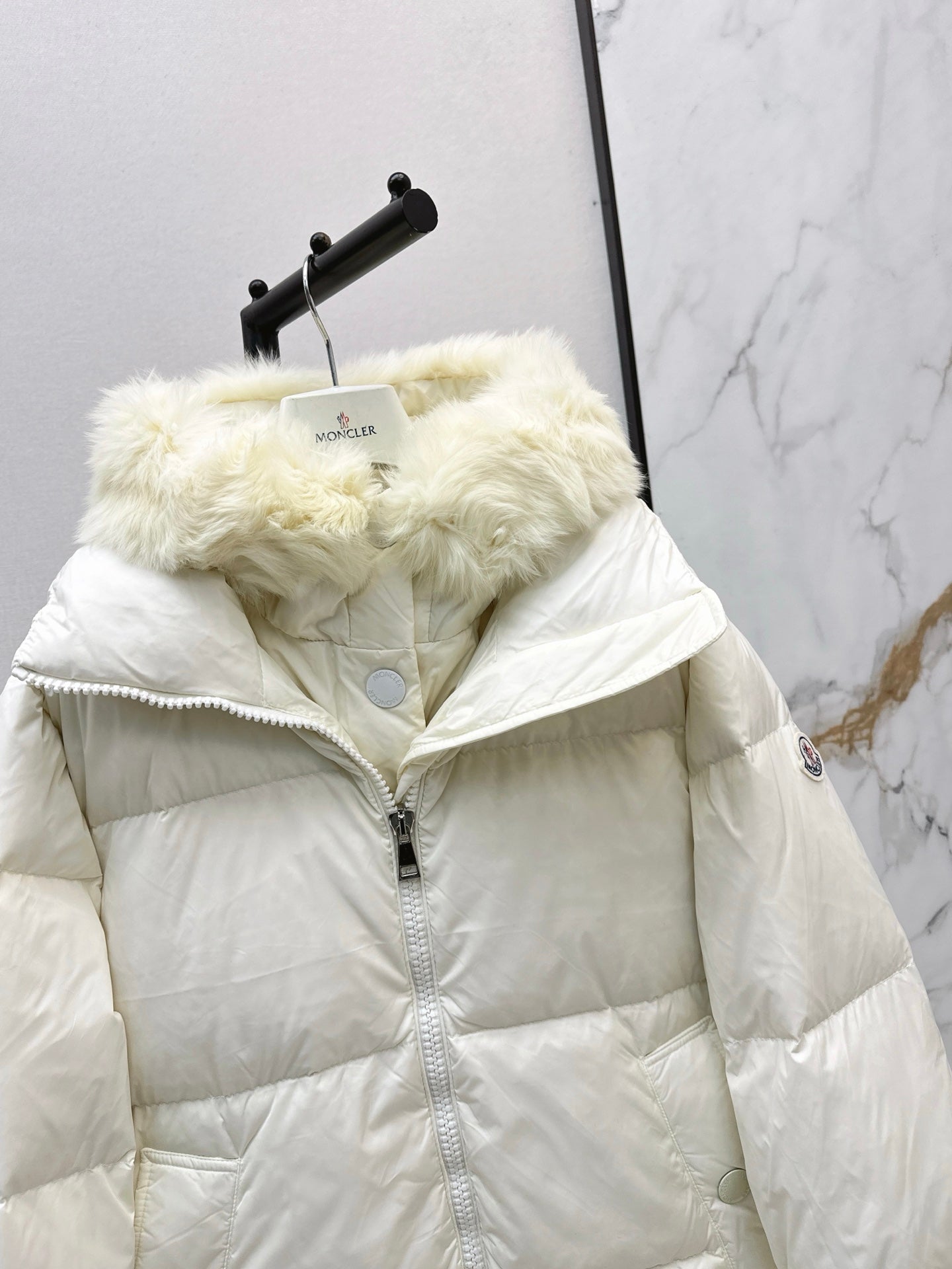 Monc 25fw down jacket