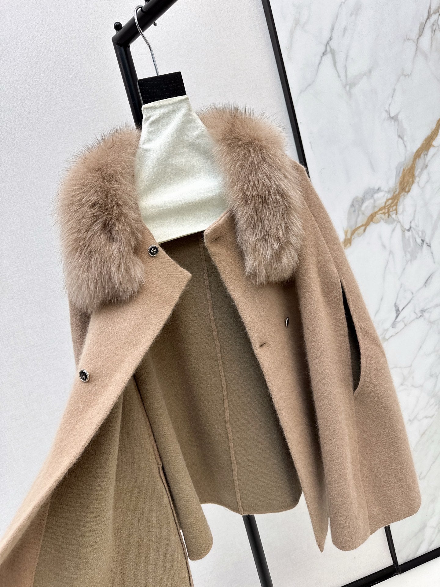 Fend 25fw cape coats