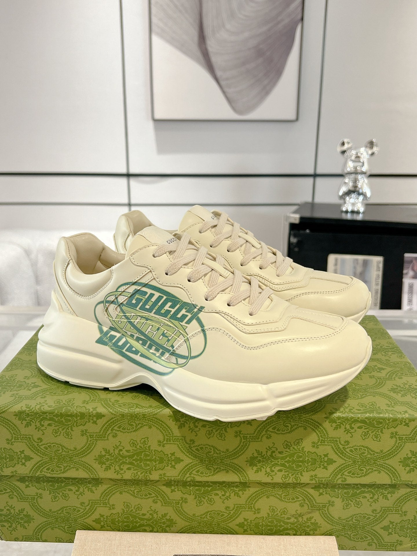 Gucc 25fw rhyton series dad's shoes