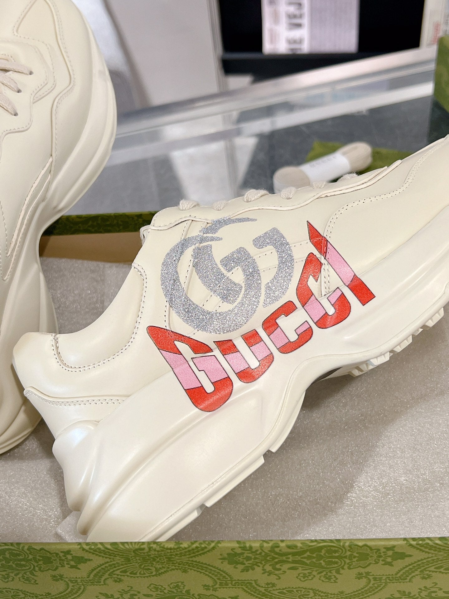 Gucc 25fw rhyton series dad's shoes