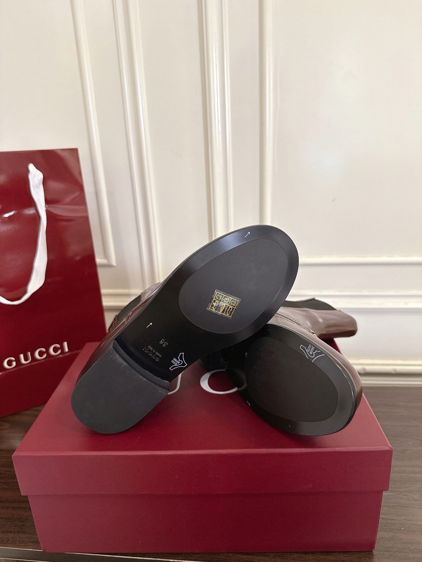 Gucc 25fw combat boots